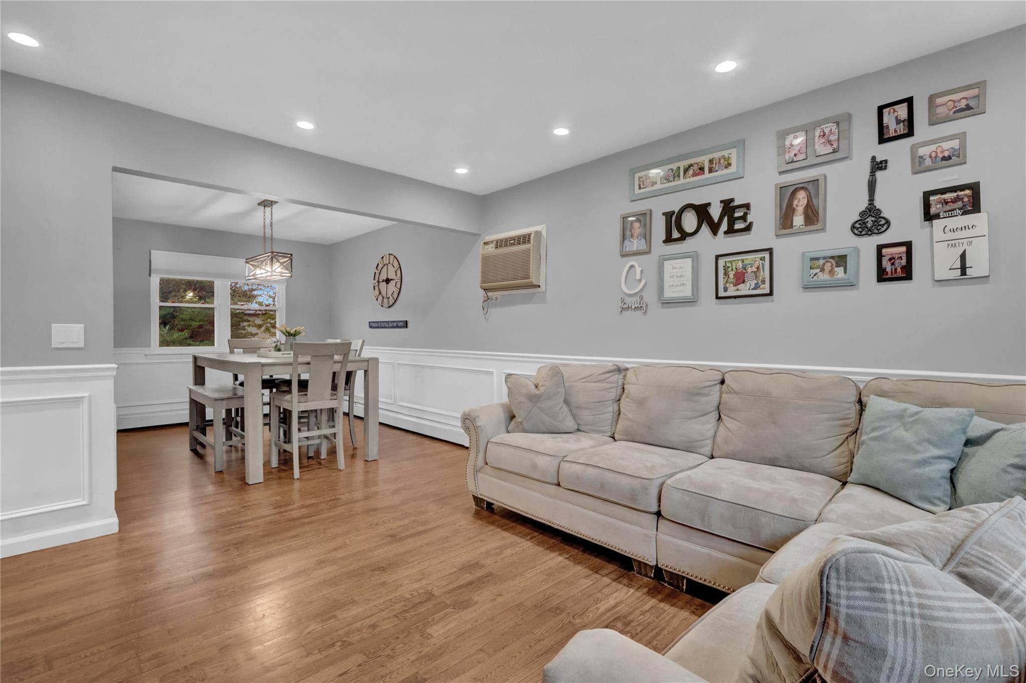 Single Family Forrestall  Suffolk County, NY 11950, MLS-921411-5