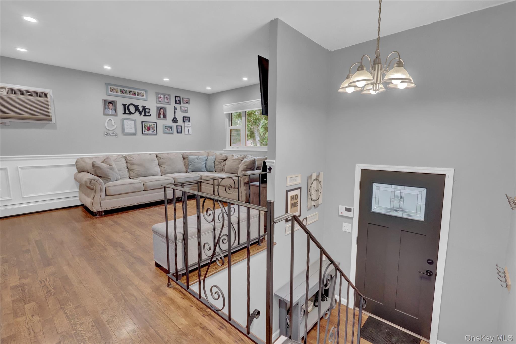 Single Family Forrestall  Suffolk County, NY 11950, MLS-921411-6