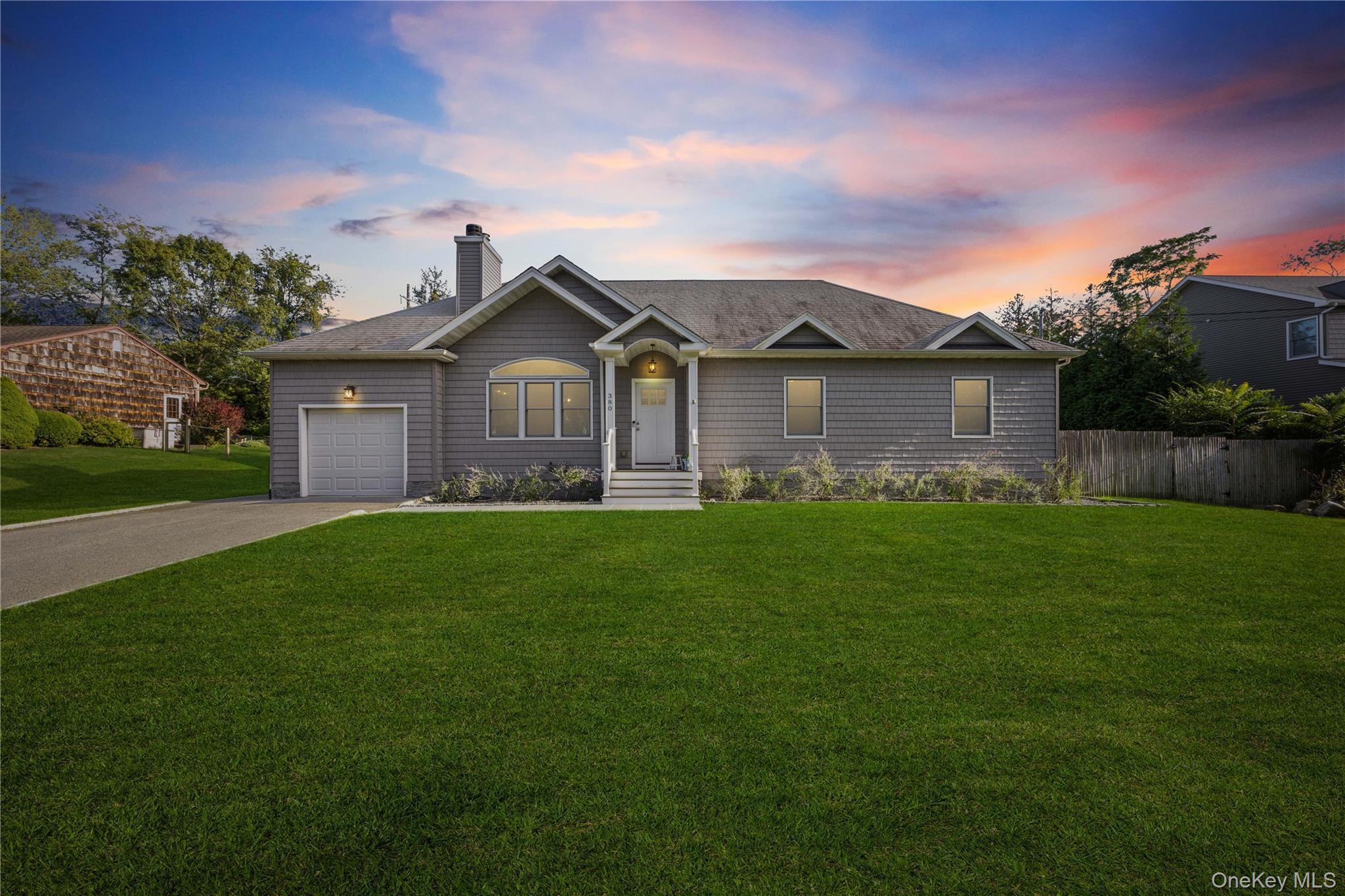 Single Family Homestead  Suffolk County, NY 11944, MLS-921412-39