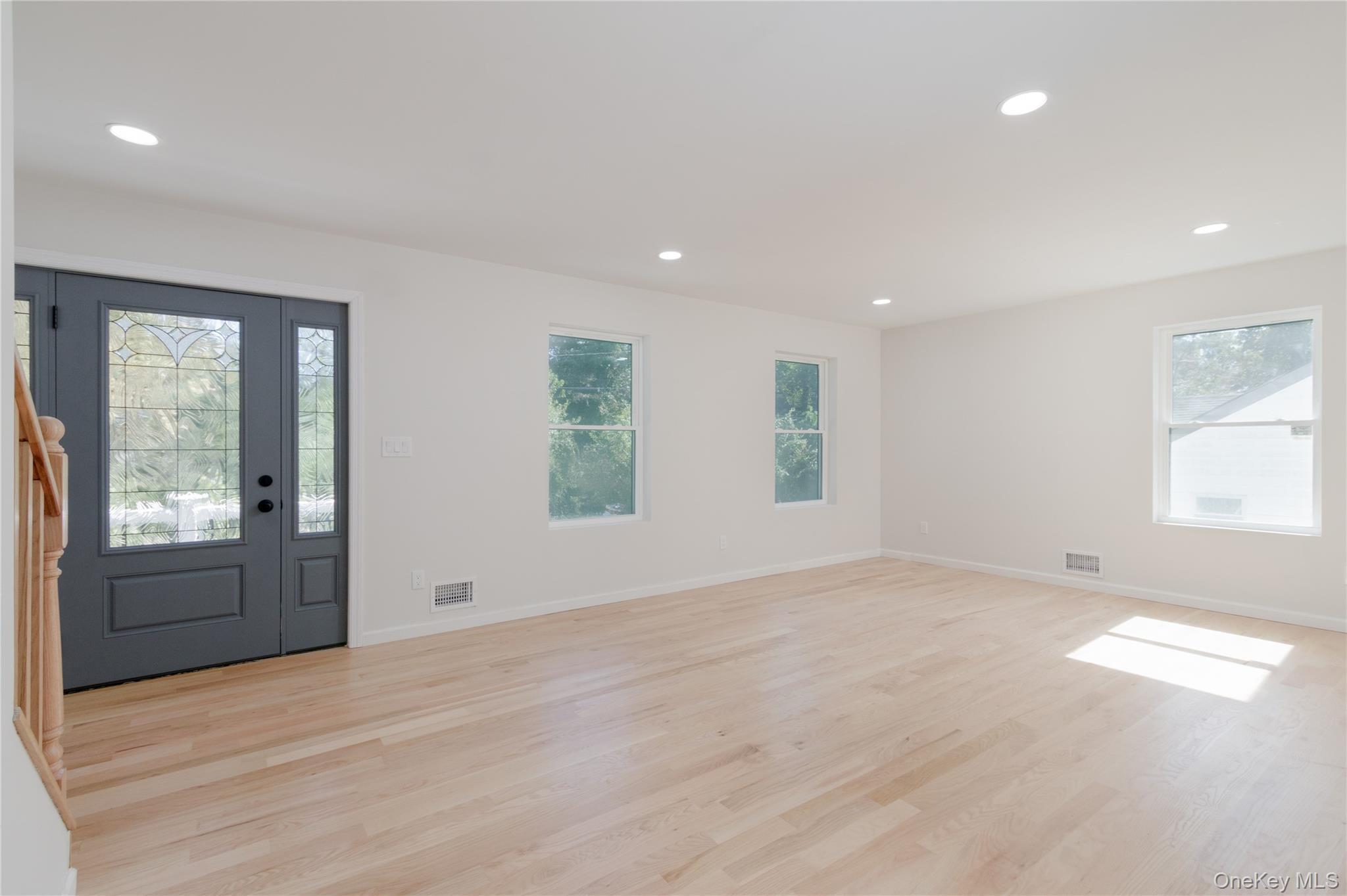 Single Family Mckinley Suffolk County, NY 11951, MLS-921414-11