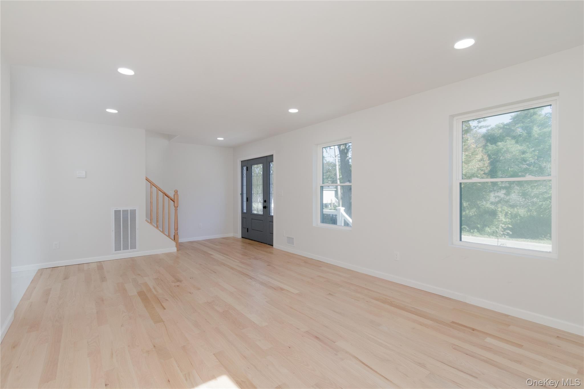 Single Family Mckinley Suffolk County, NY 11951, MLS-921414-12