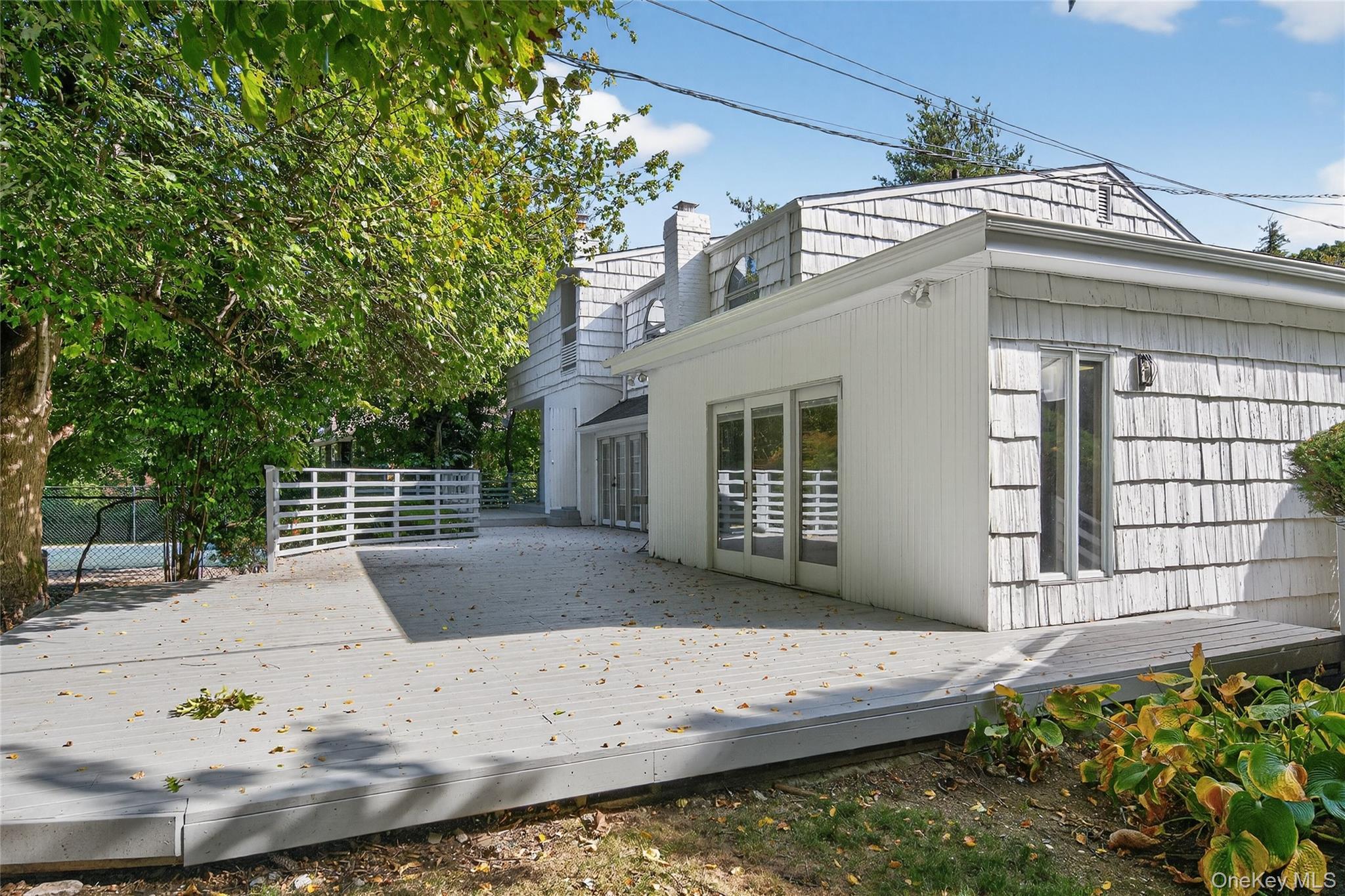 Single Family Hummingbird Nassau County, NY 11576, MLS-921424-29