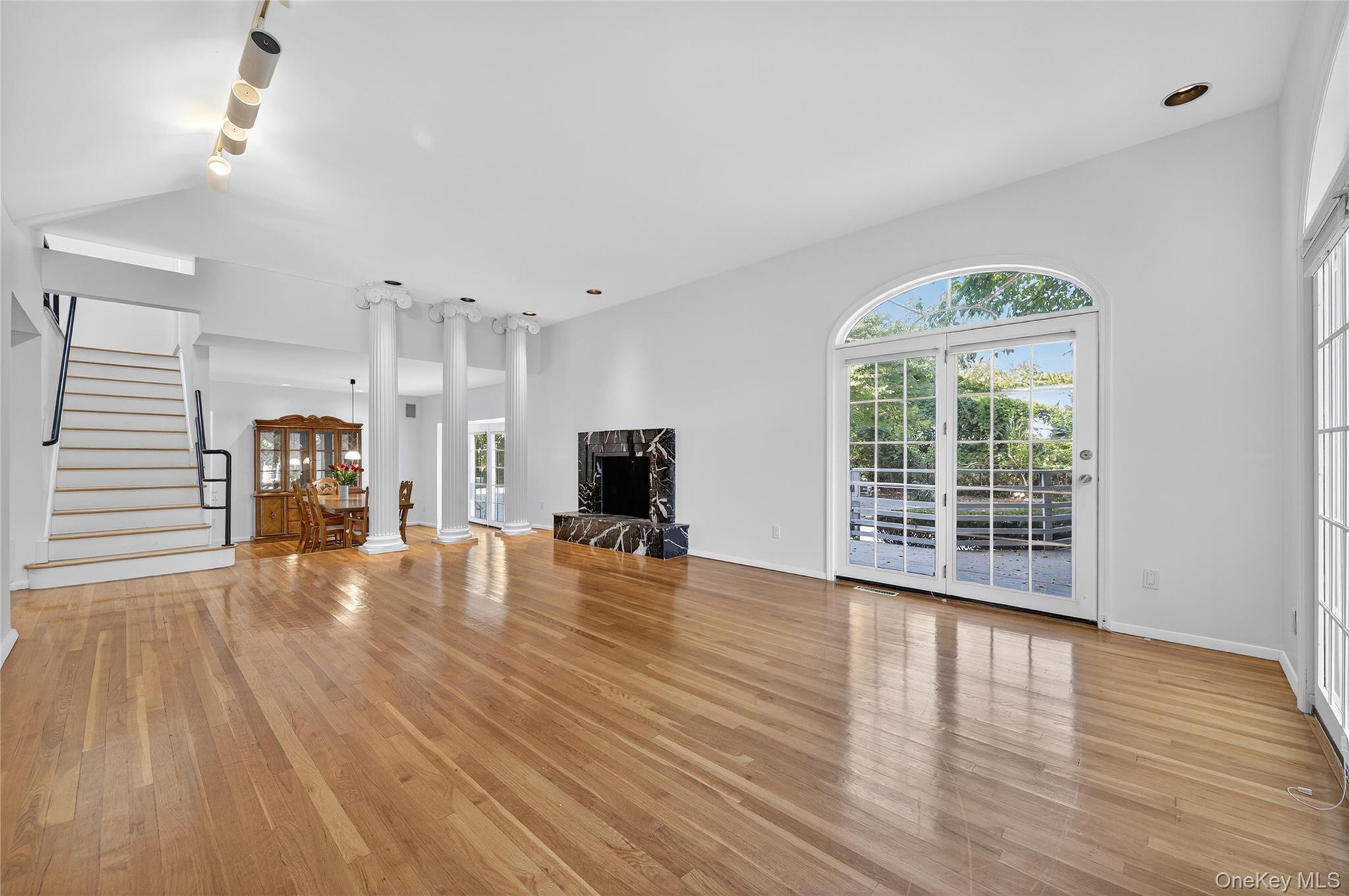 Single Family Hummingbird Nassau County, NY 11576, MLS-921424-6