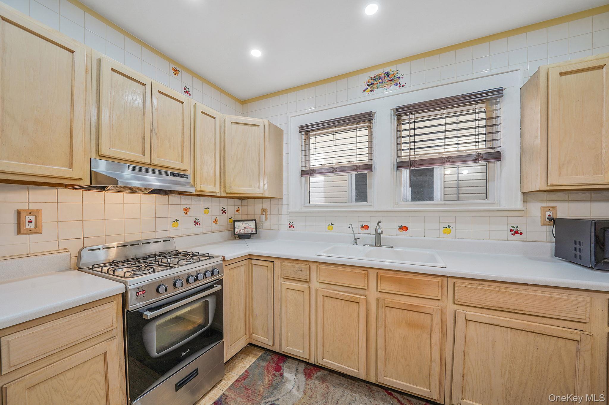 Single Family 107th  Queens, NY 11417, MLS-921447-19