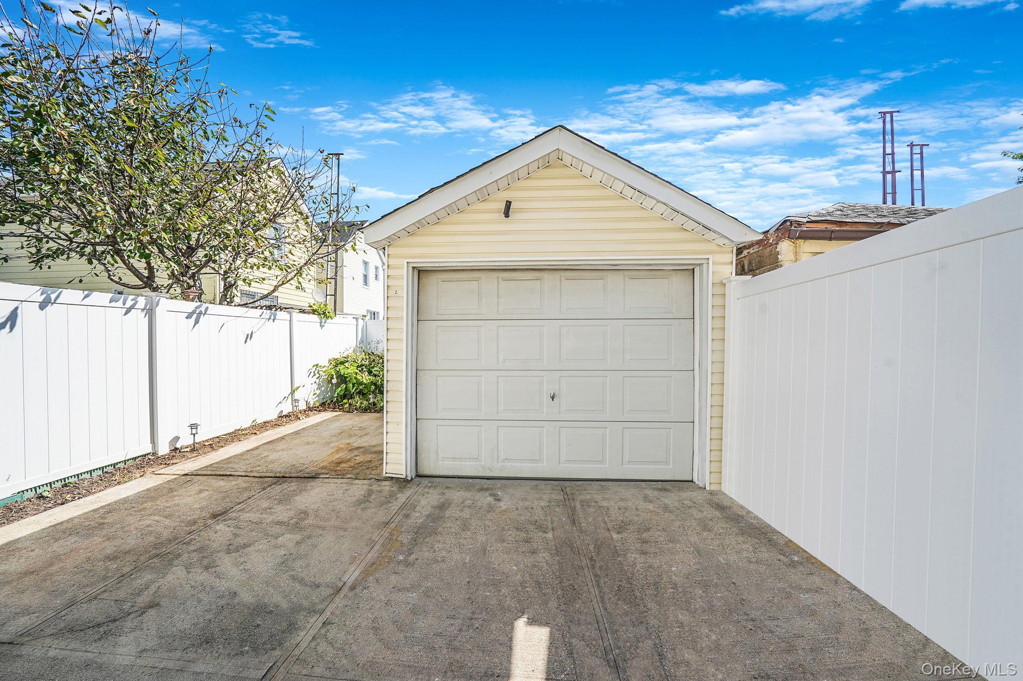 Single Family 107th  Queens, NY 11417, MLS-921447-6