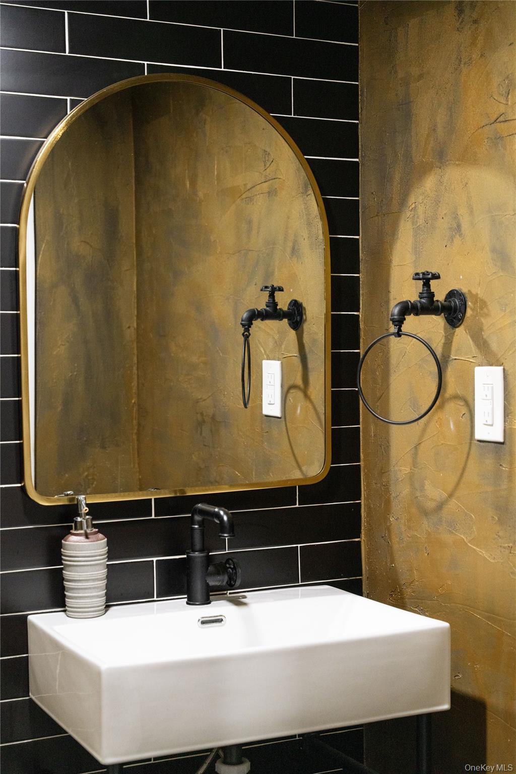 Single Family Tennyson  Rockland County, NY 10954, MLS-921484-28