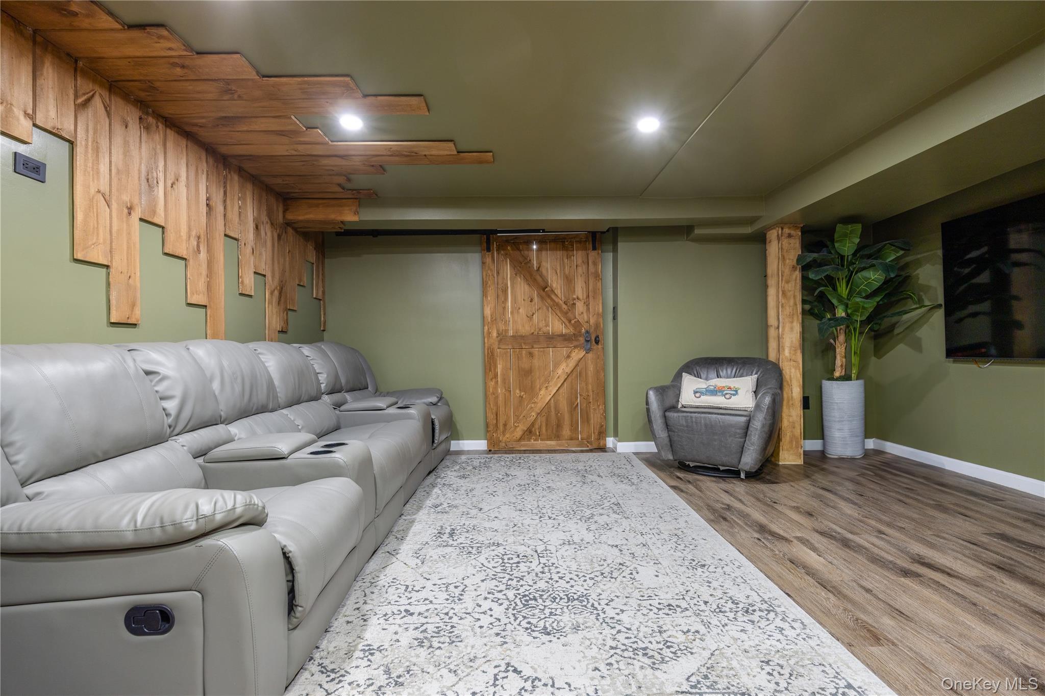 Single Family Tennyson  Rockland County, NY 10954, MLS-921484-29