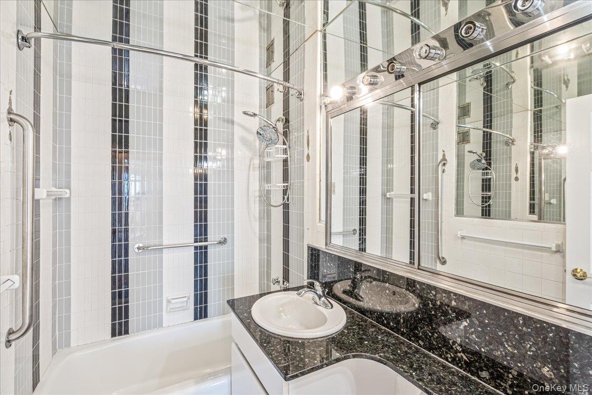 Coop 215th  Queens, NY 11360, MLS-921488-18