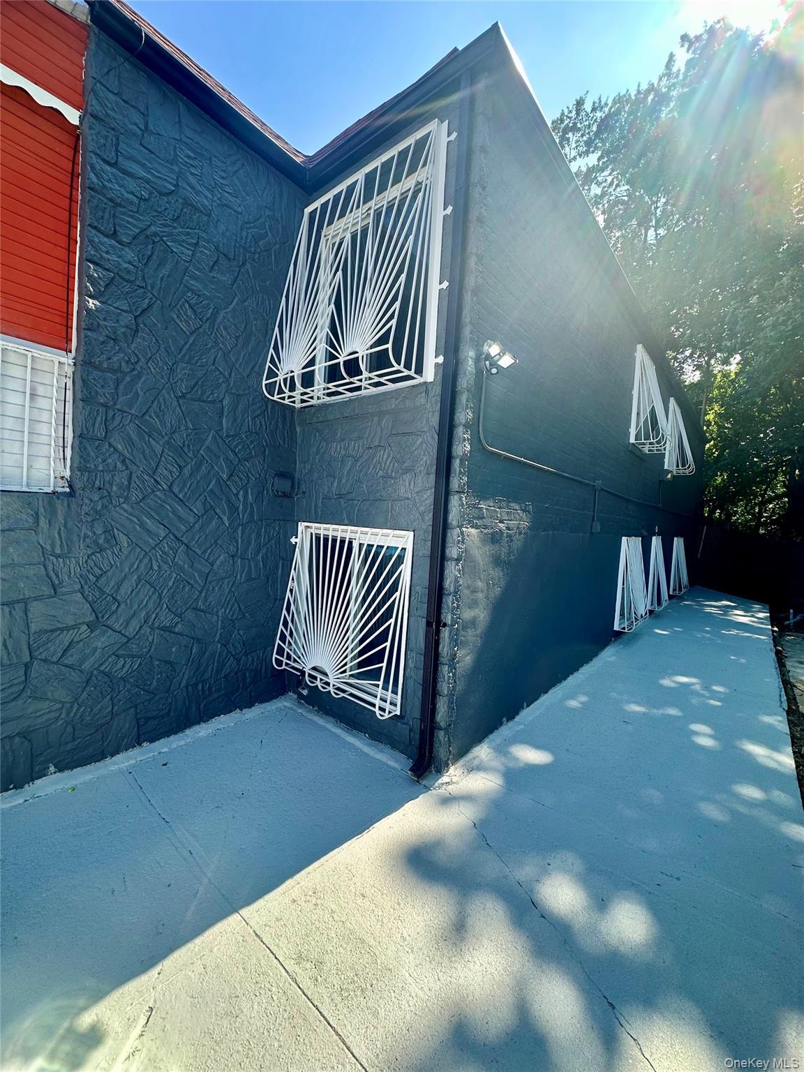 Single Family Mickle  Bronx, NY 10469, MLS-921508-3