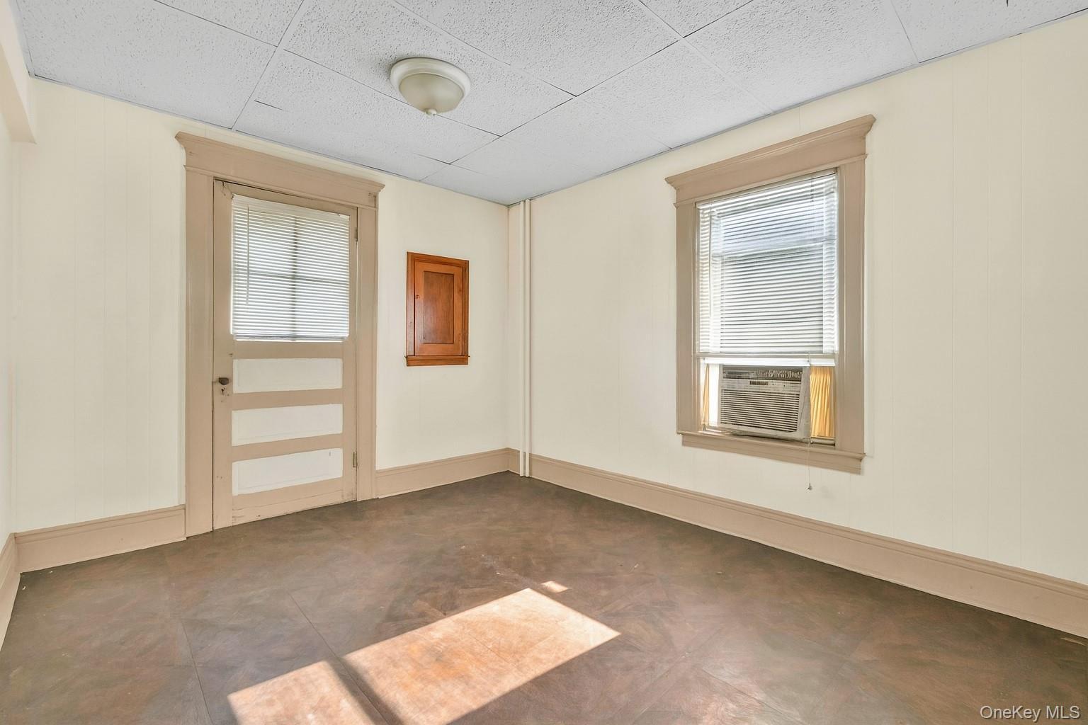 Single Family Ditmars Queens, NY 11369, MLS-921512-24