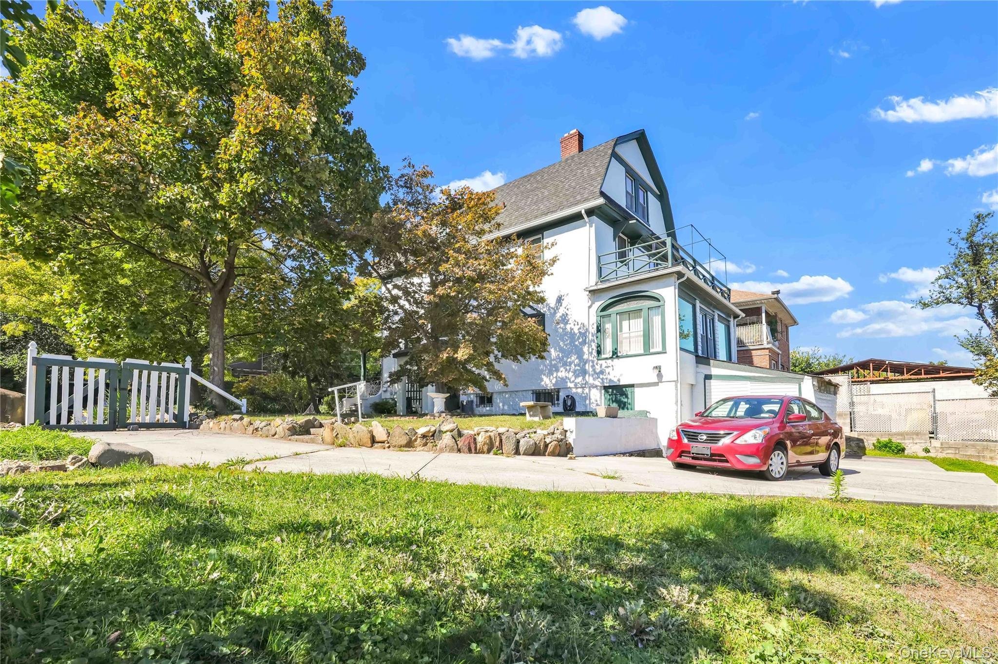 Single Family Ditmars Queens, NY 11369, MLS-921512-36