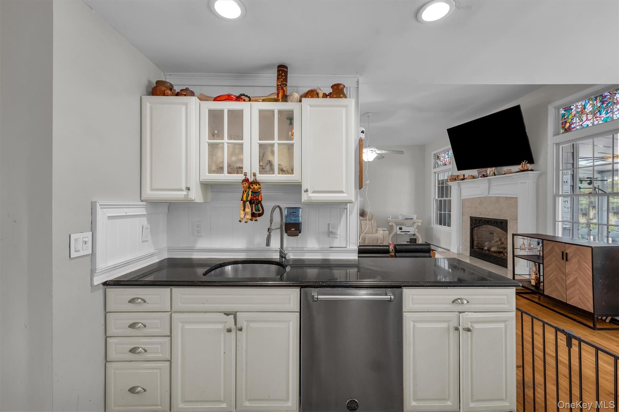 Single Family Woods Suffolk County, NY 11933, MLS-921519-19