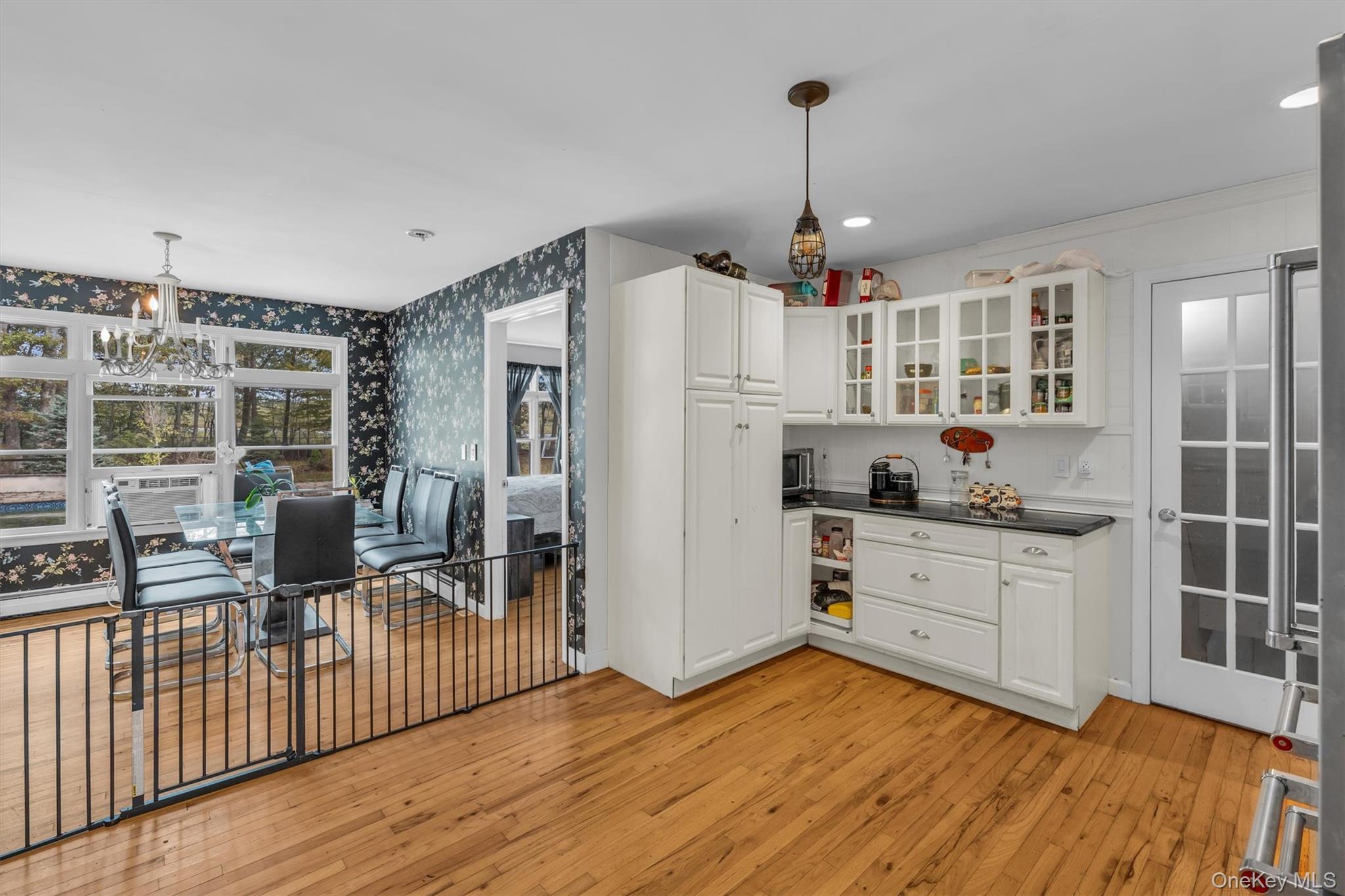 Single Family Woods Suffolk County, NY 11933, MLS-921519-23
