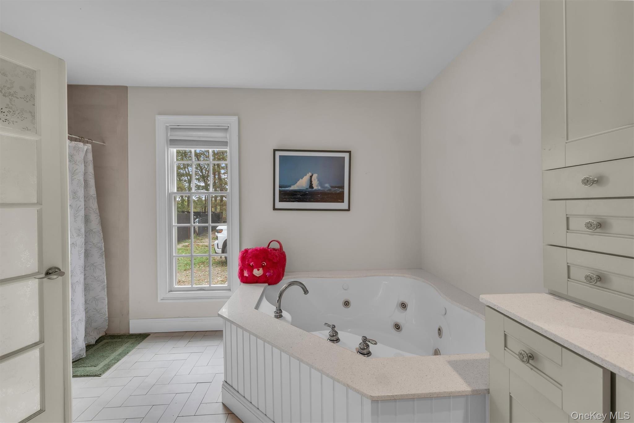 Single Family Woods Suffolk County, NY 11933, MLS-921519-27
