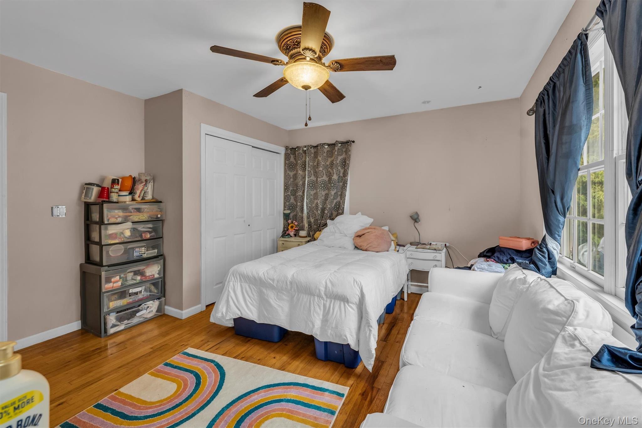 Single Family Woods Suffolk County, NY 11933, MLS-921519-31