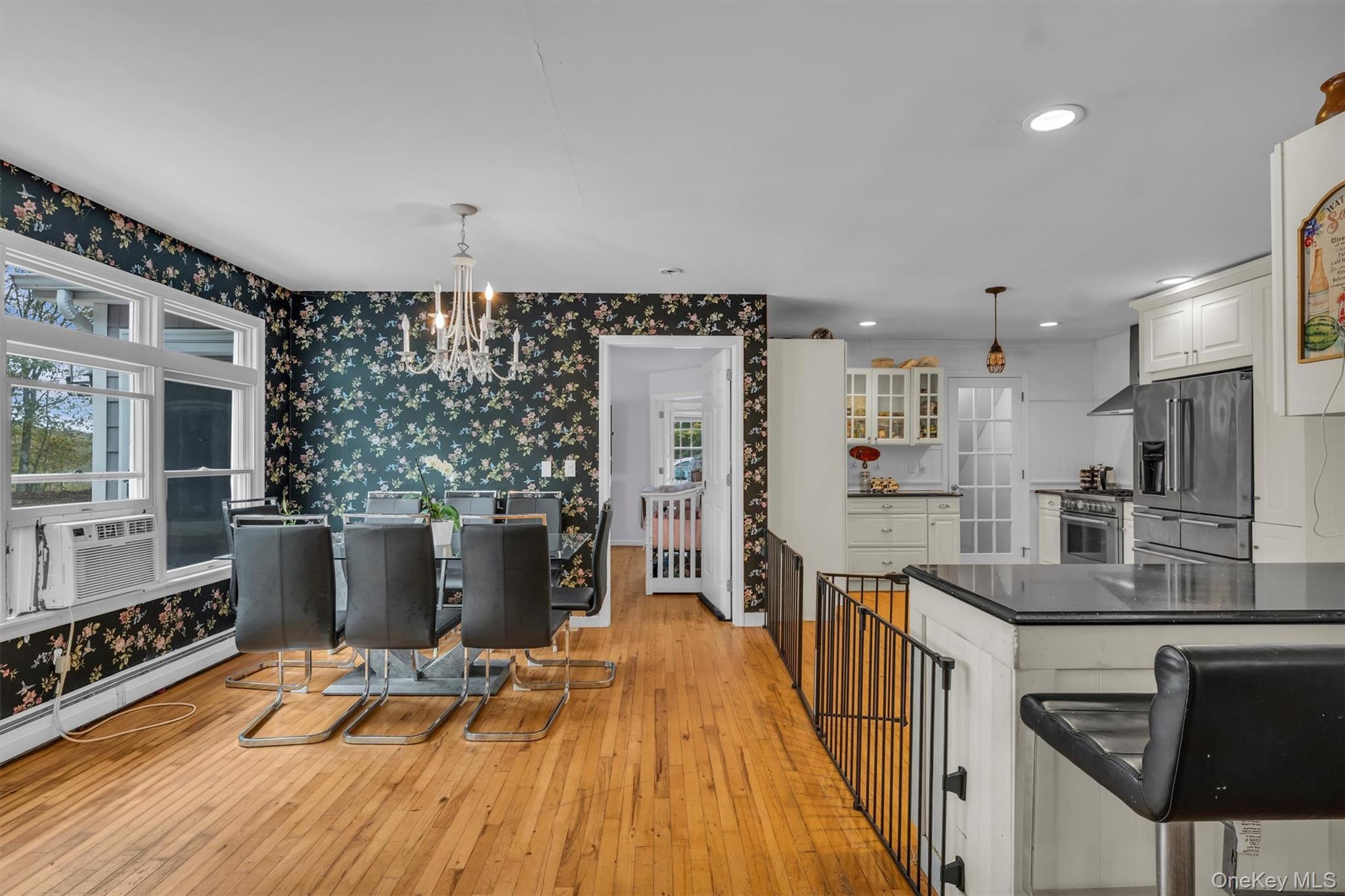 Single Family Woods Suffolk County, NY 11933, MLS-921519-33