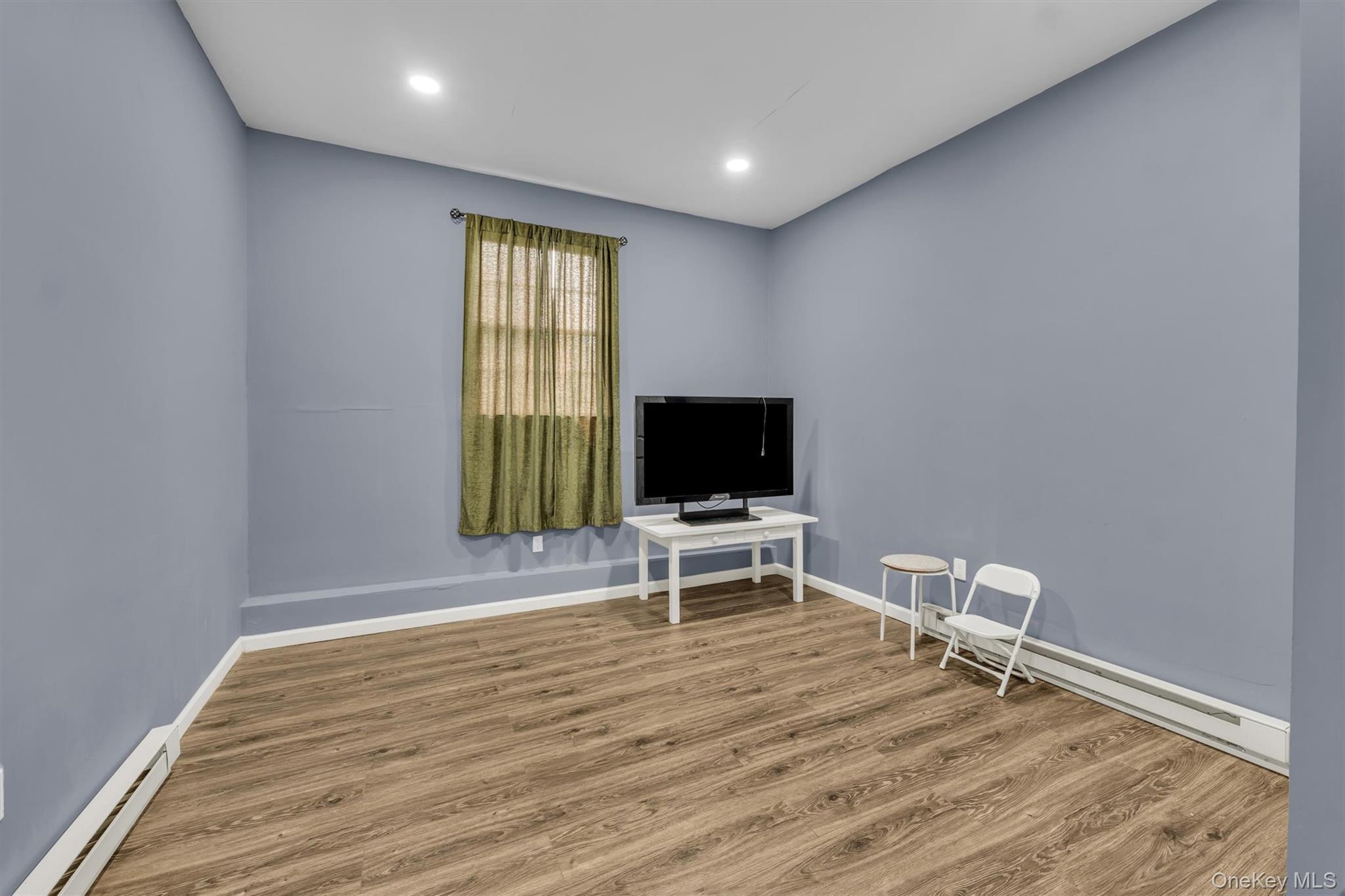 Single Family Woods Suffolk County, NY 11933, MLS-921519-41