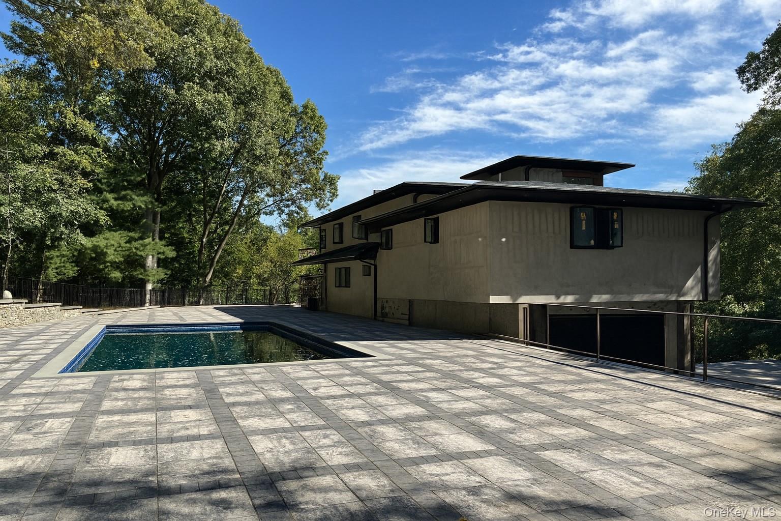 Single Family Riverview  Suffolk County, NY 11787, MLS-921535-5