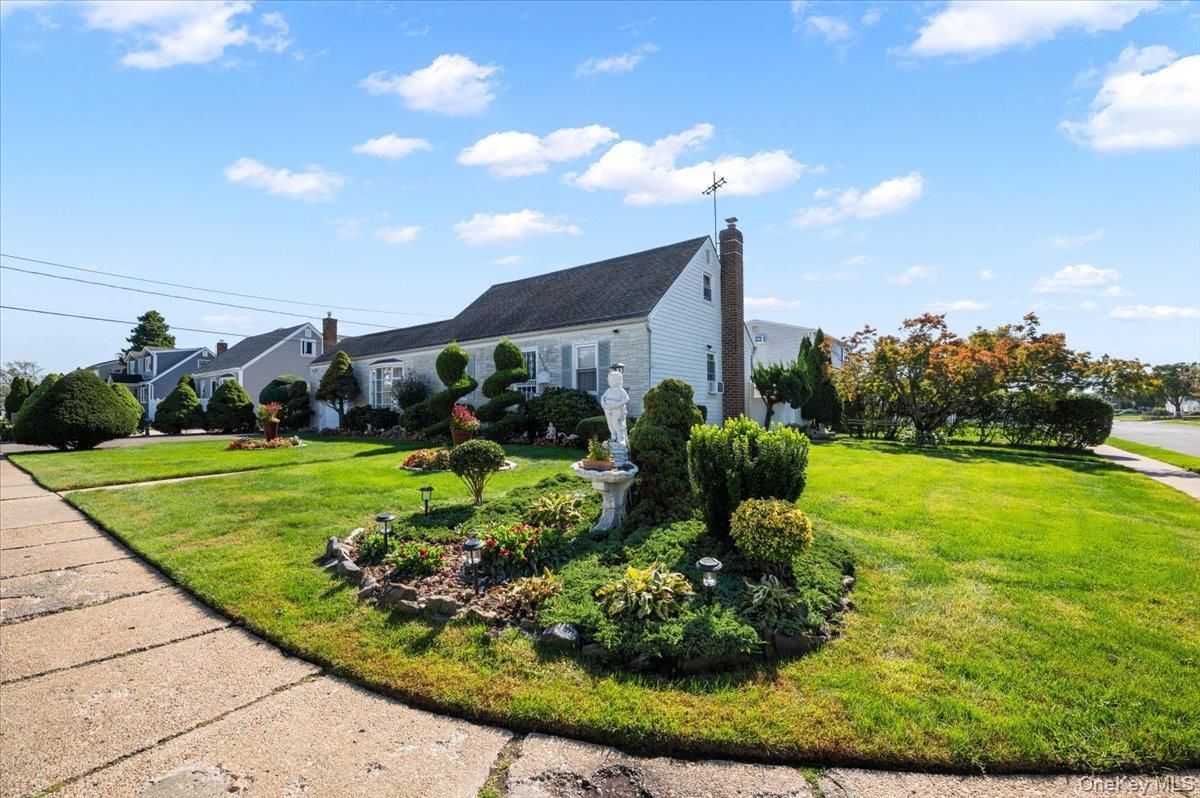 Single Family Mallard  Nassau County, NY 11756, MLS-921587-3