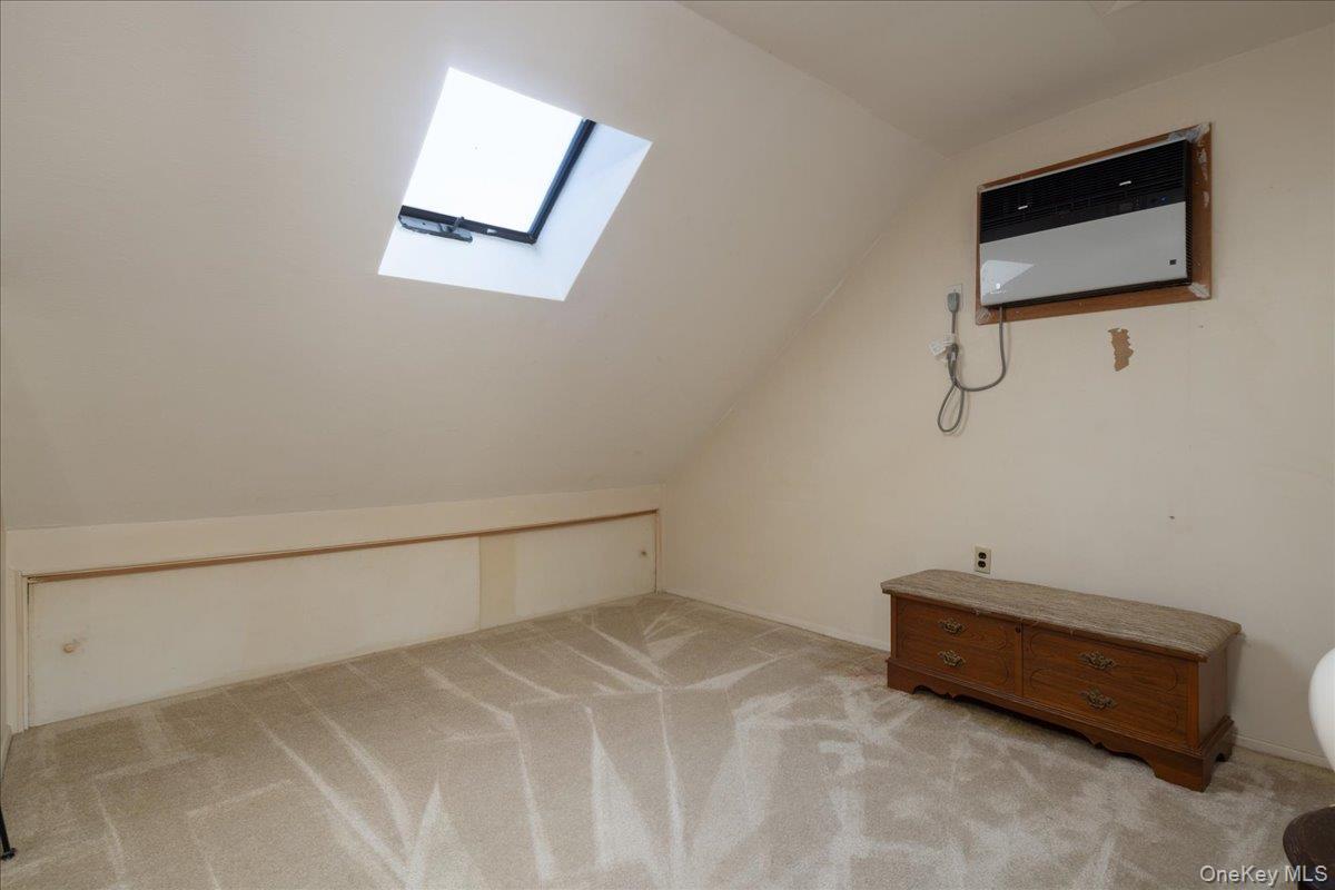 Single Family Parente Nassau County, NY 11558, MLS-921588-18