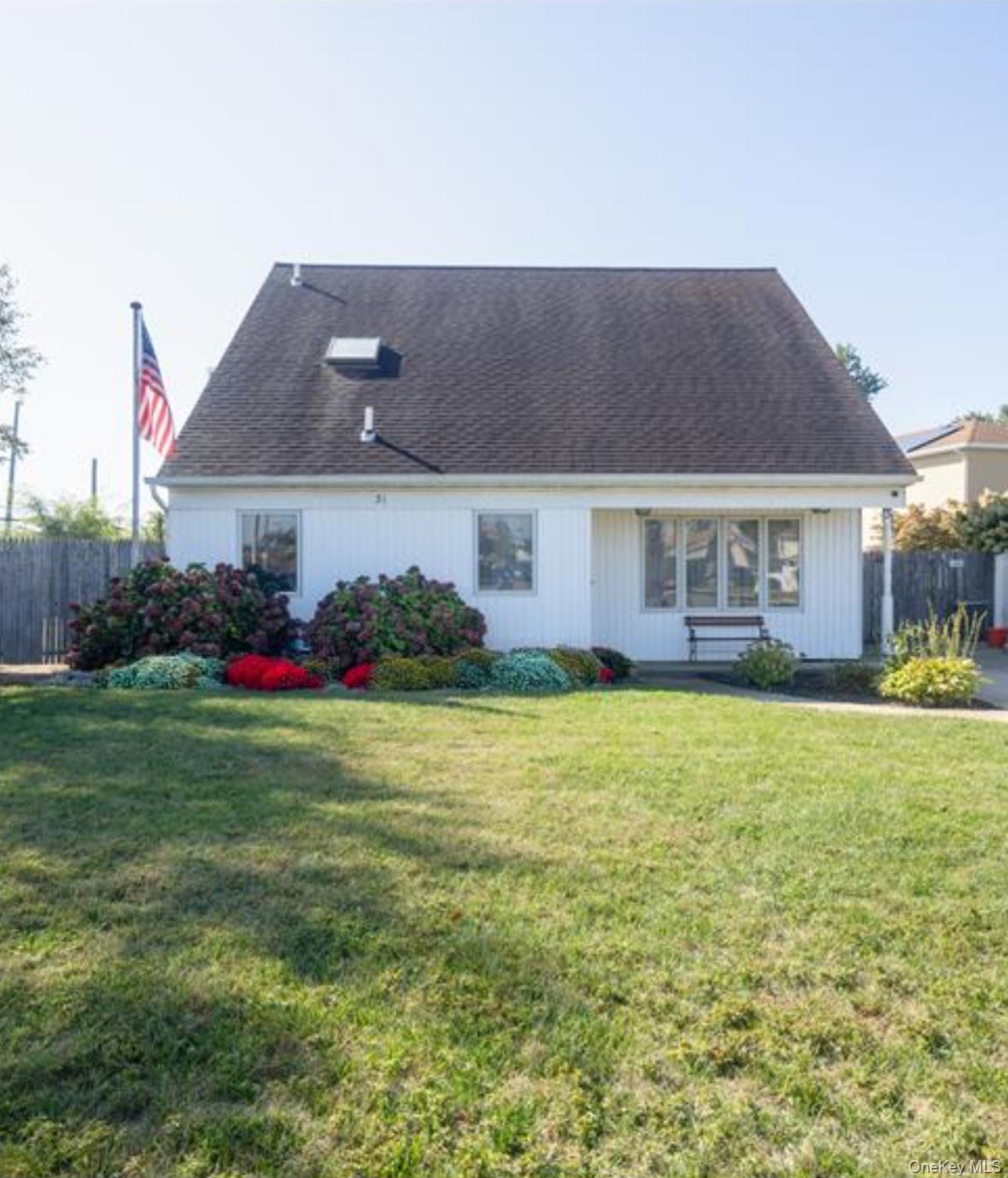 Single Family Parente Nassau County, NY 11558, MLS-921588-2