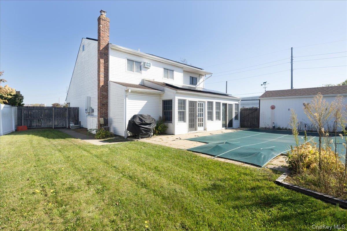 Single Family Parente Nassau County, NY 11558, MLS-921588-3