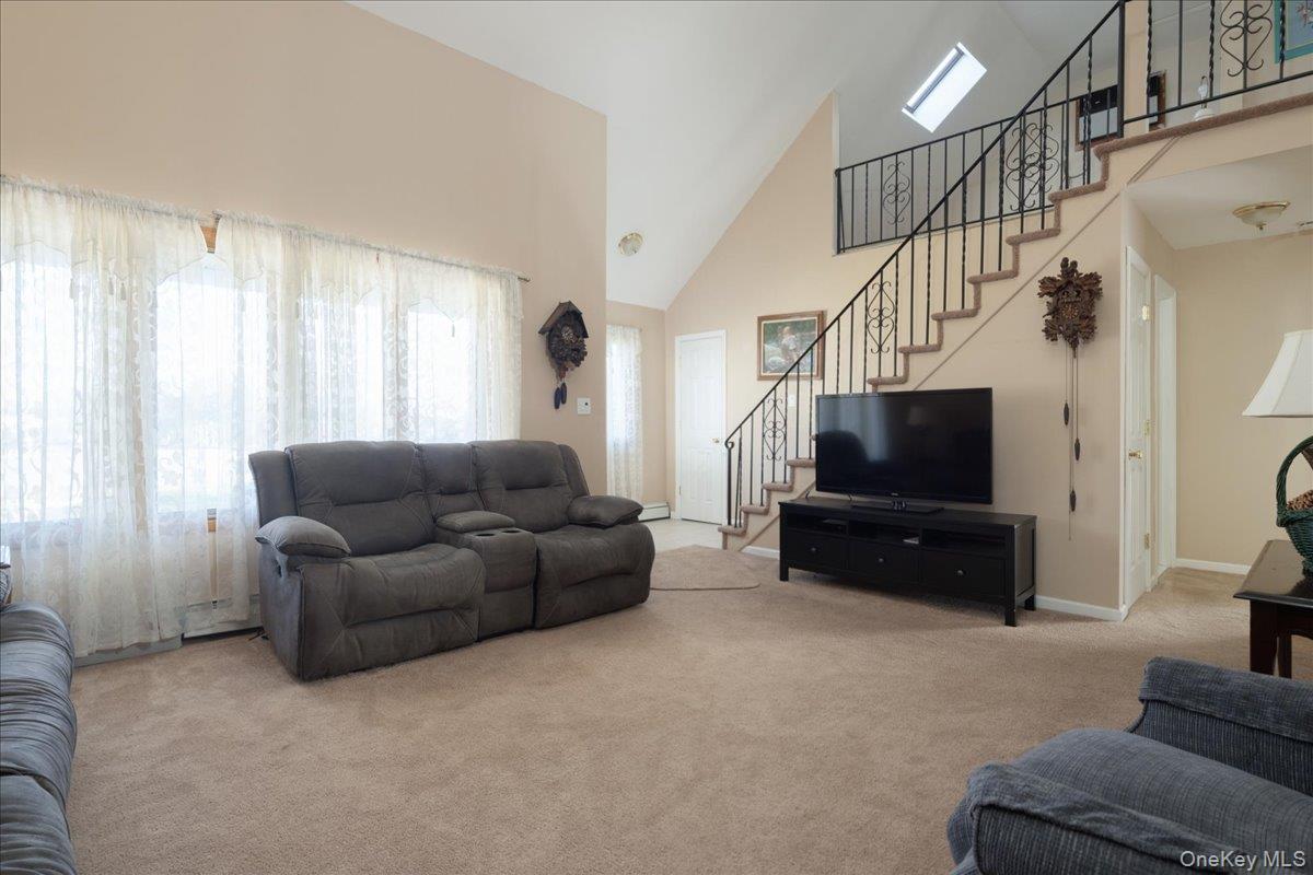 Single Family Parente Nassau County, NY 11558, MLS-921588-6