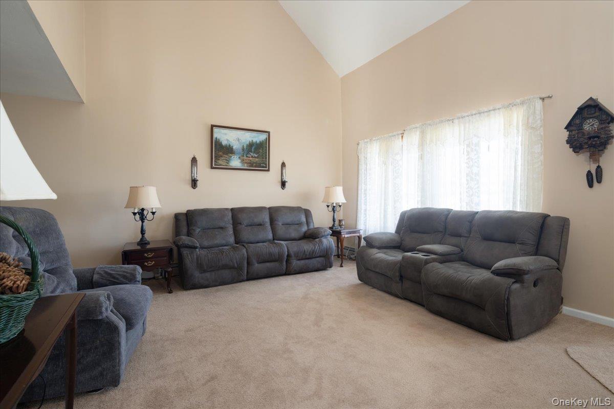 Single Family Parente Nassau County, NY 11558, MLS-921588-8