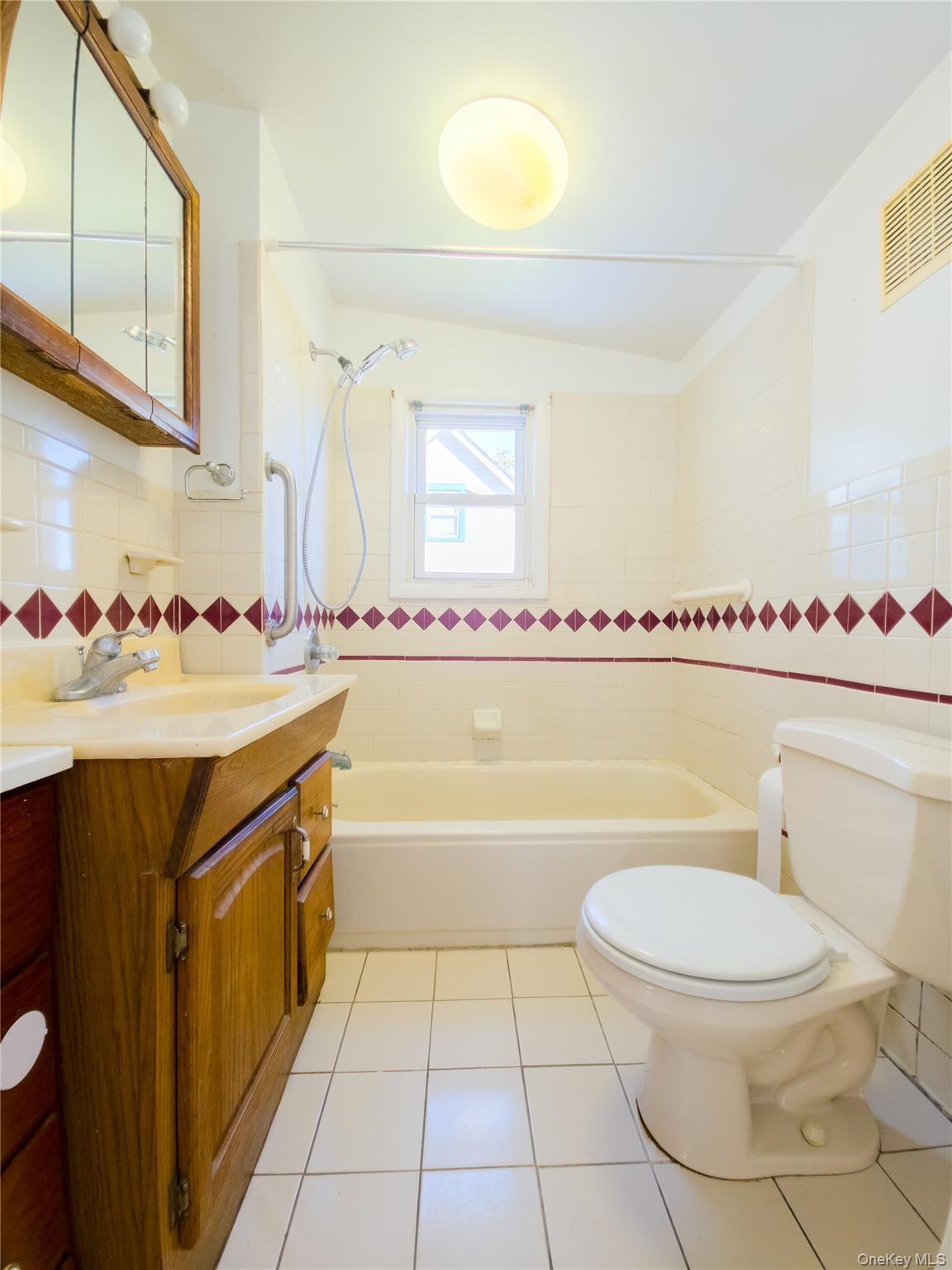 Single Family Entrance Putnam County, NY 10541, MLS-921592-10