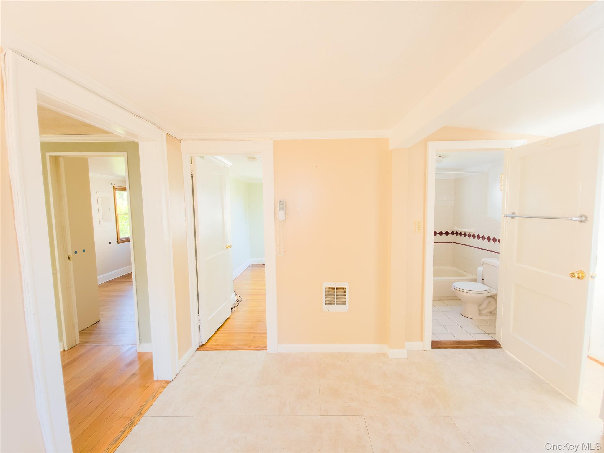 Single Family Entrance Putnam County, NY 10541, MLS-921592-5