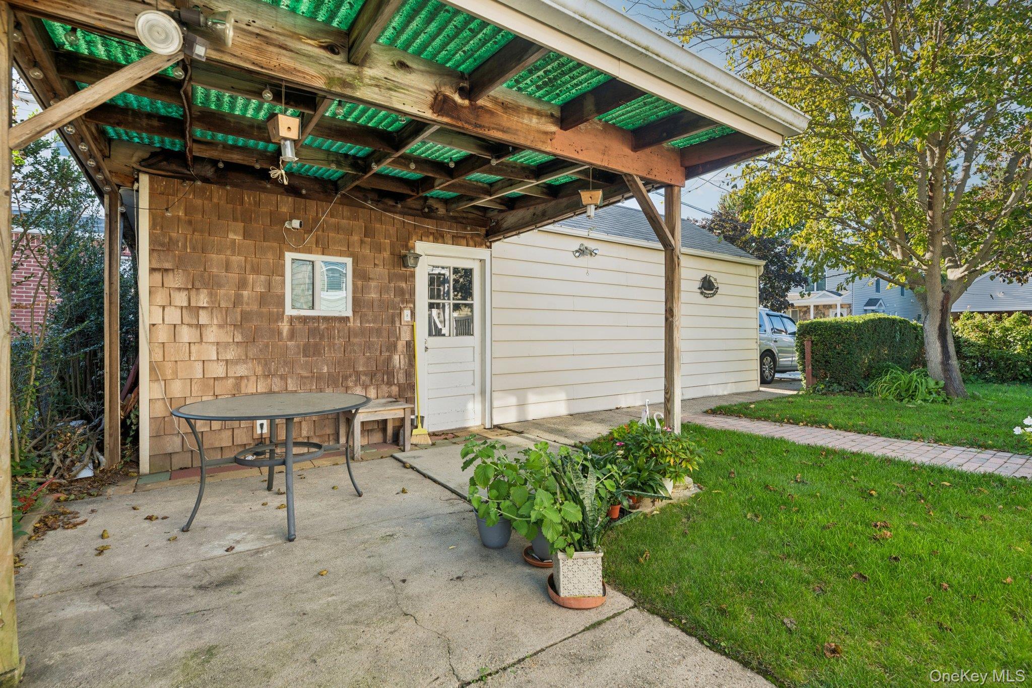 Single Family Barwick  Nassau County, NY 11501, MLS-921596-25