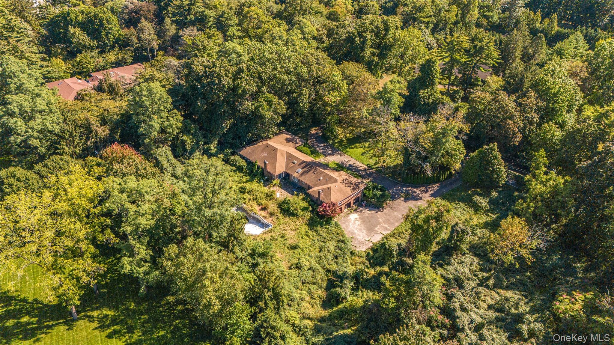 Single Family Middle Neck Nassau County, NY 11050, MLS-921600-6