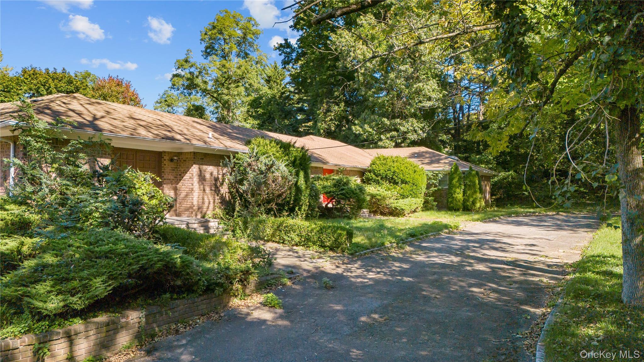 Single Family Middle Neck Nassau County, NY 11050, MLS-921600-8