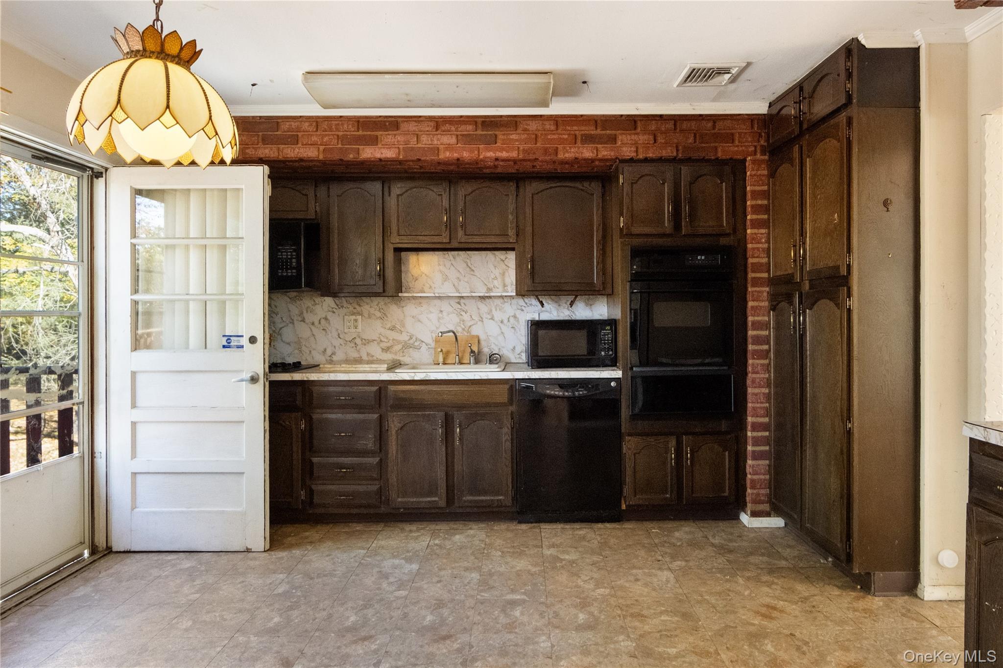 Single Family Catalpa  Rockland County, NY 10954, MLS-921618-6