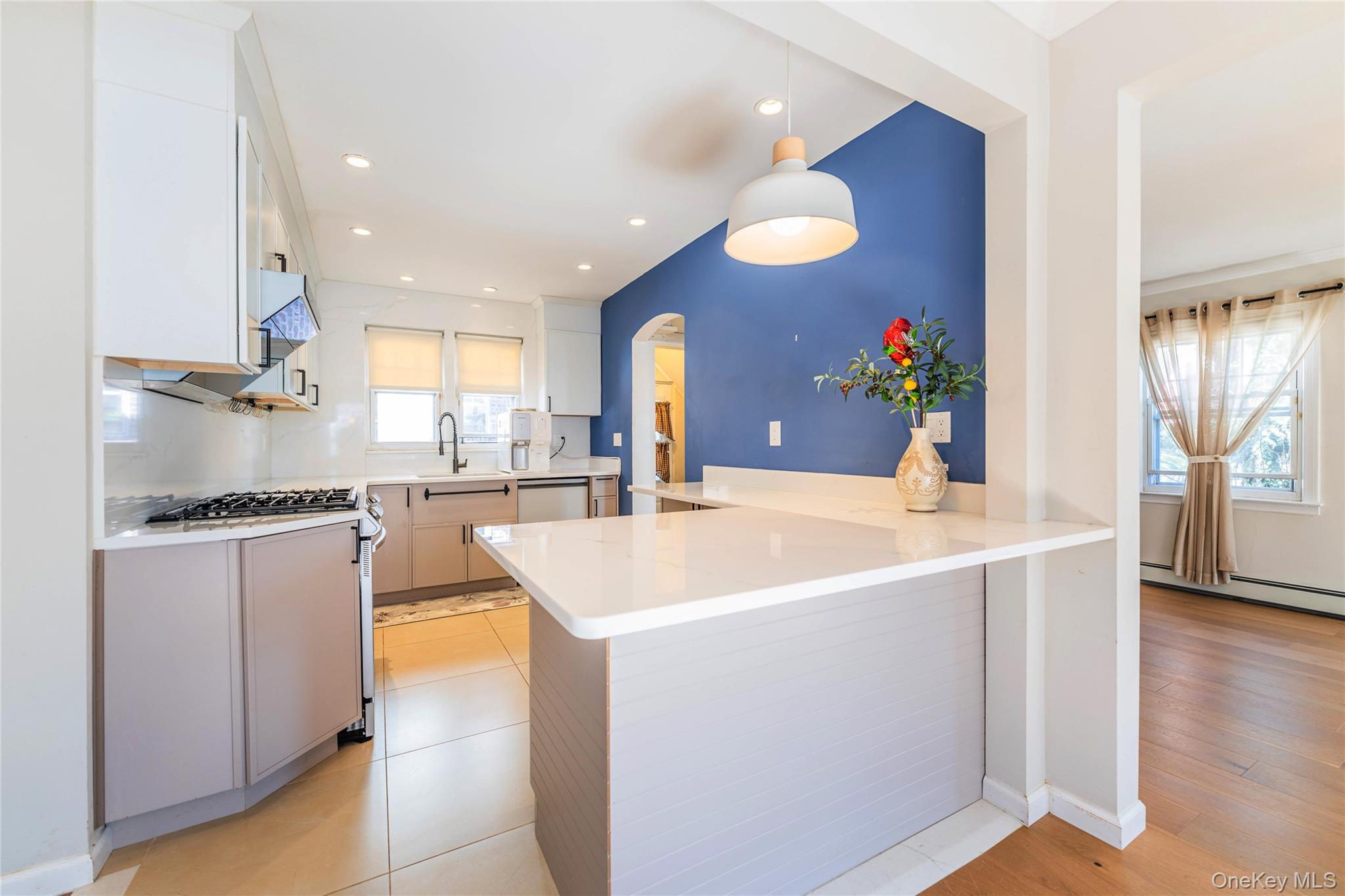 Single Family 212th Queens, NY 11364, MLS-921624-13