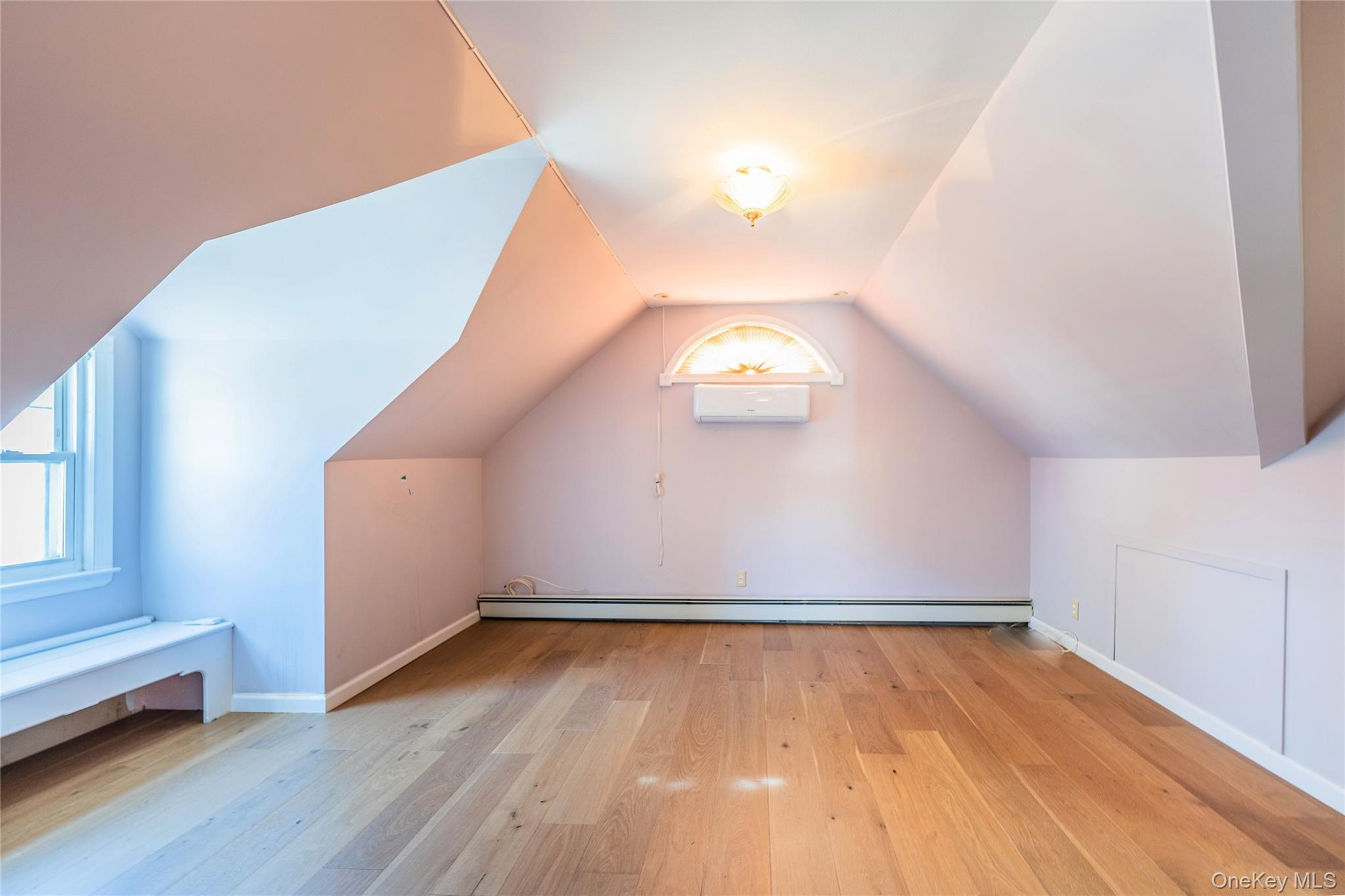 Single Family 212th Queens, NY 11364, MLS-921624-23