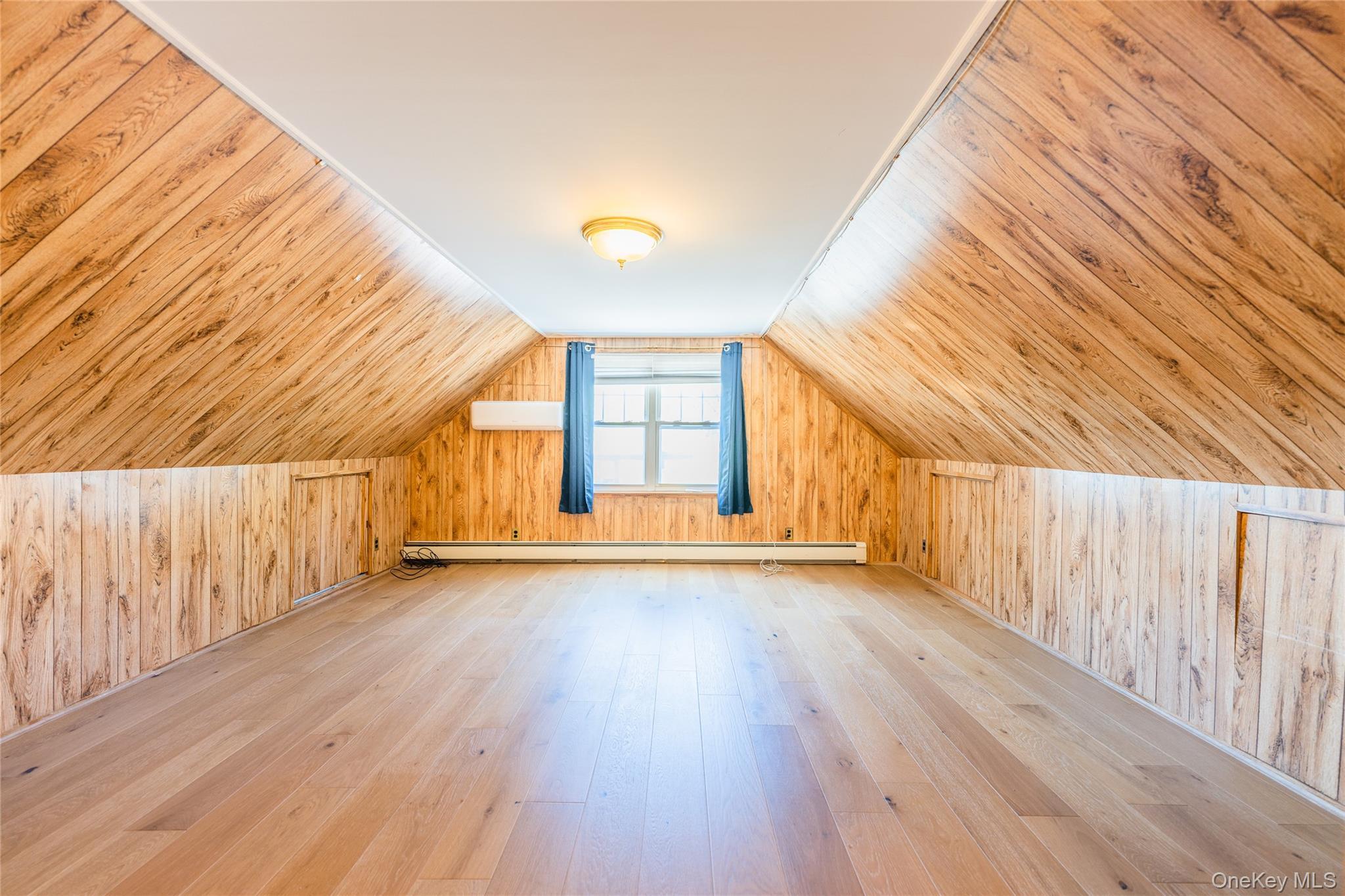 Single Family 212th Queens, NY 11364, MLS-921624-24