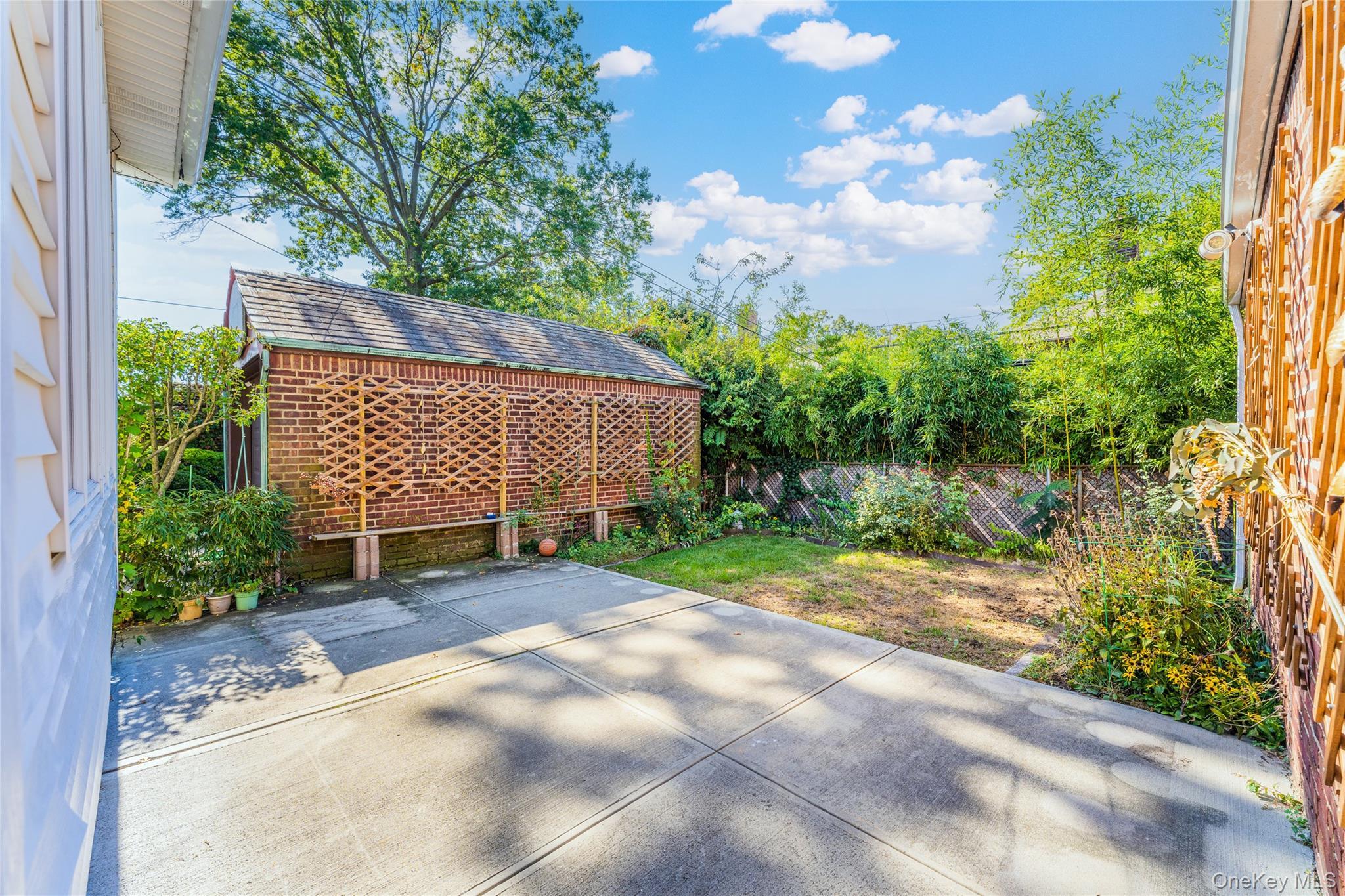 Single Family 212th Queens, NY 11364, MLS-921624-34