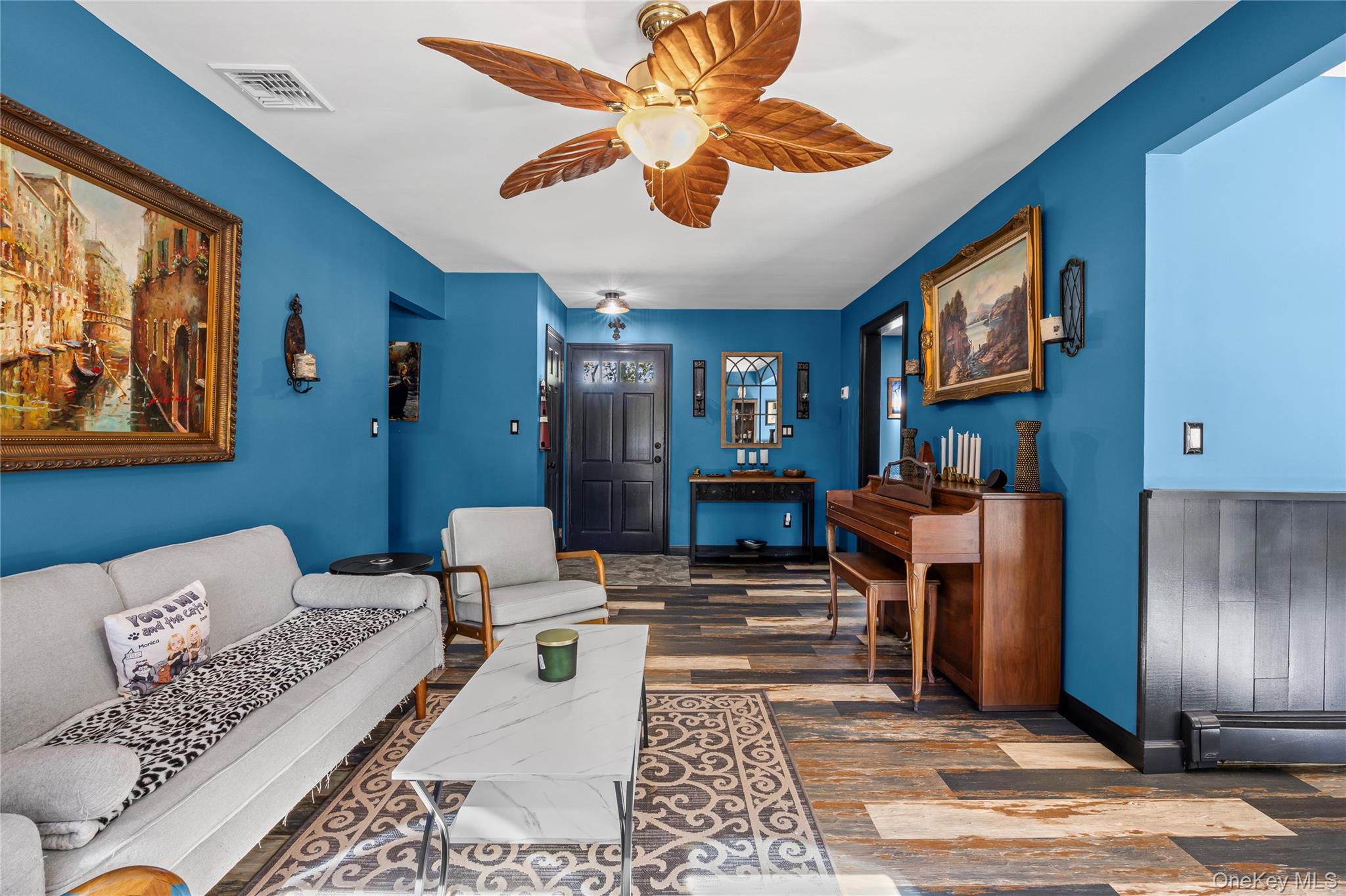 Single Family Model Suffolk County, NY 11778, MLS-921639-10