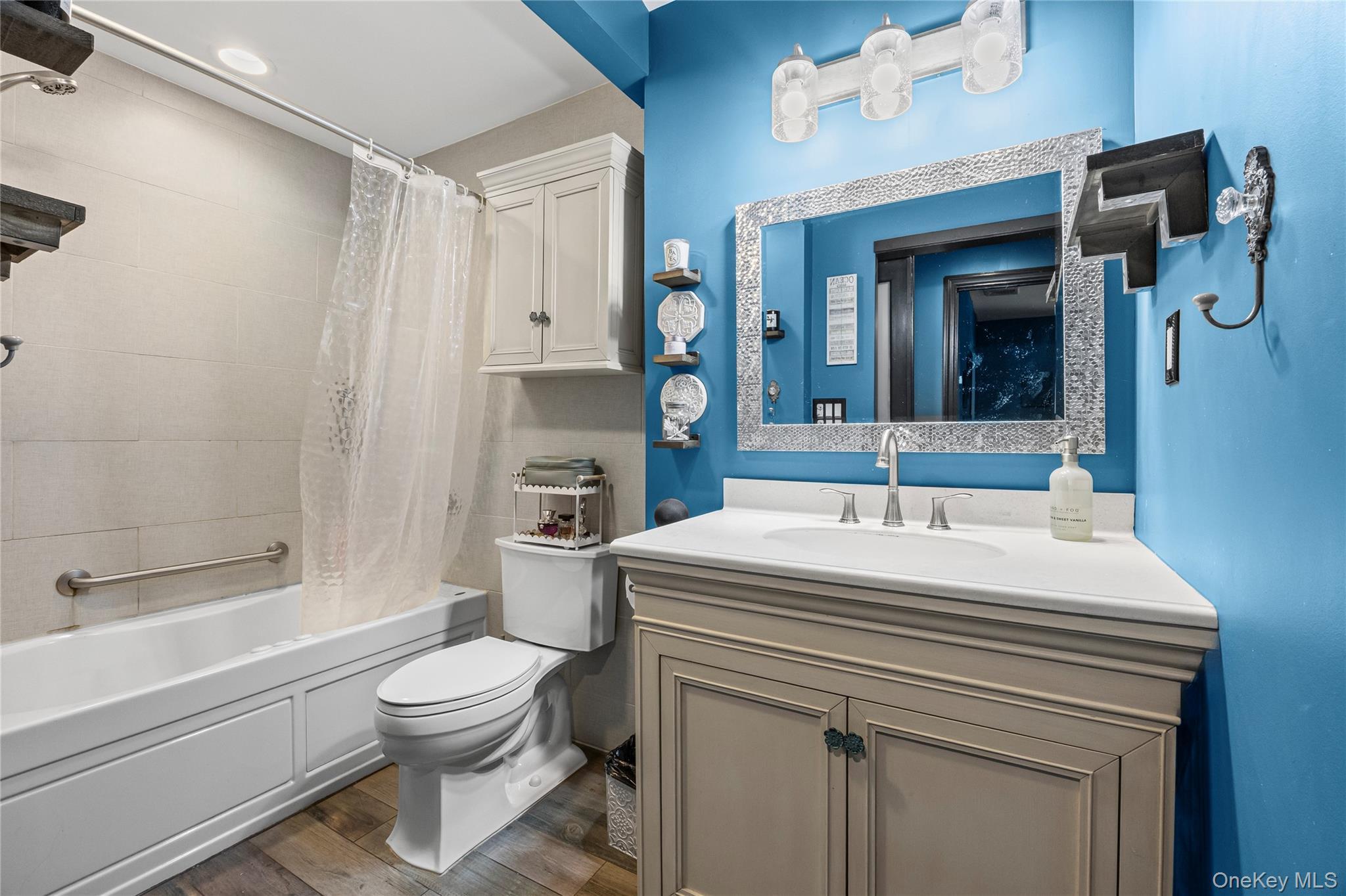 Single Family Model Suffolk County, NY 11778, MLS-921639-28