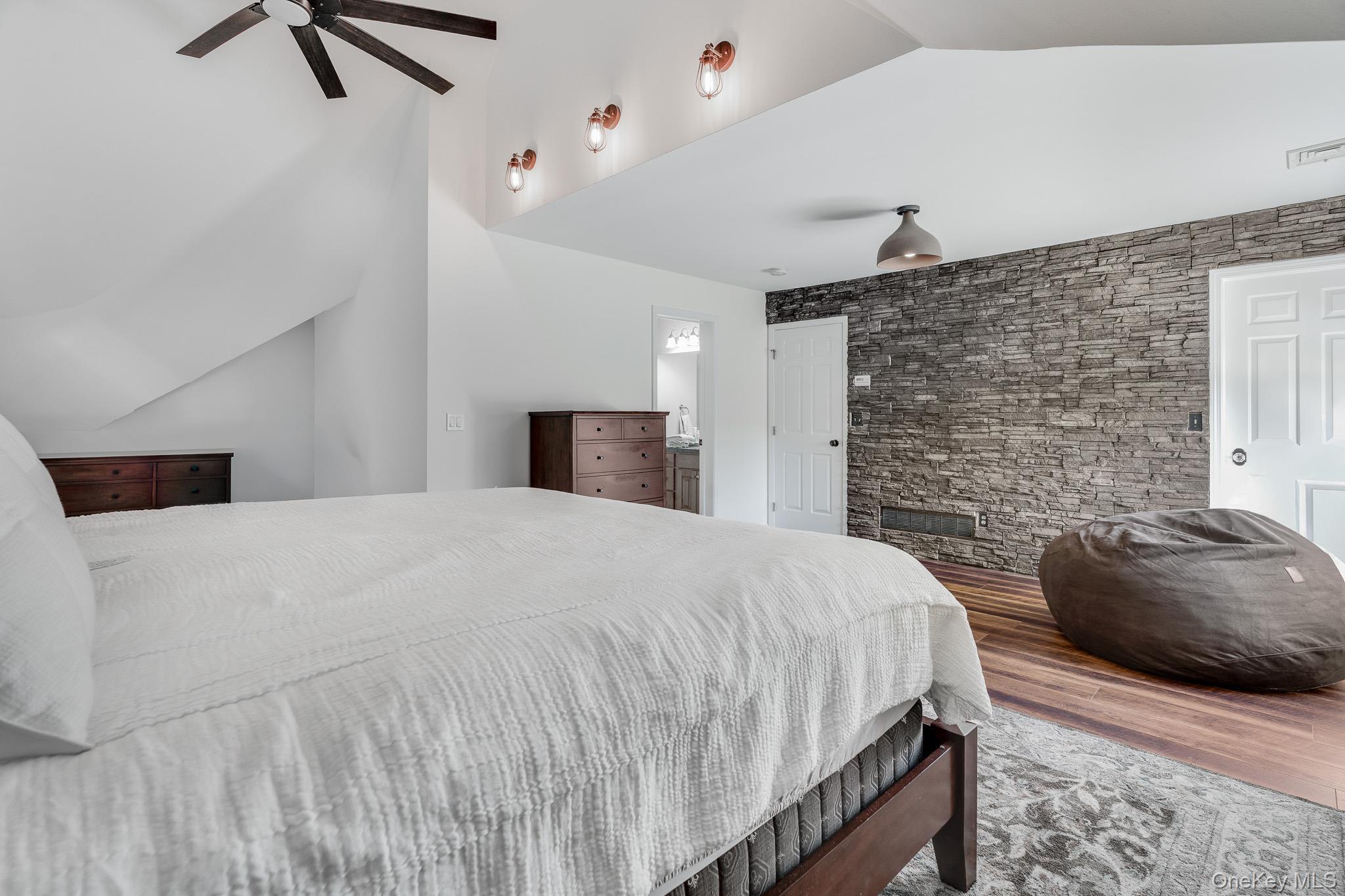 Single Family Townsend Farm Dutchess County, NY 12540, MLS-921646-21