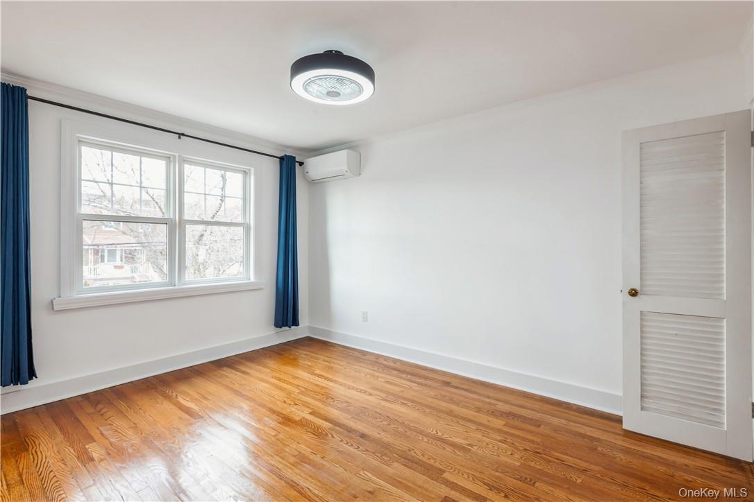 Single Family Mickle  Bronx, NY 10469, MLS-921658-12