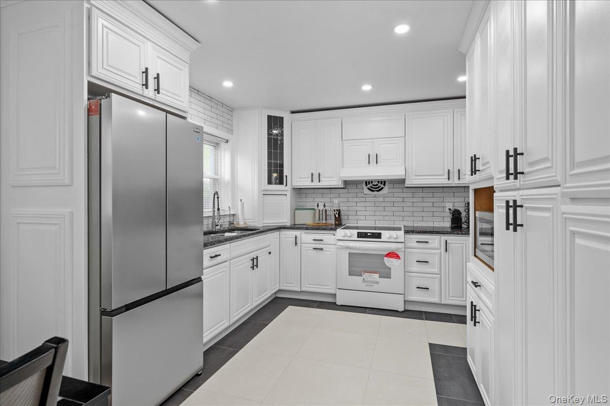 Single Family Turner  Westchester County, NY 10704, MLS-921668-6