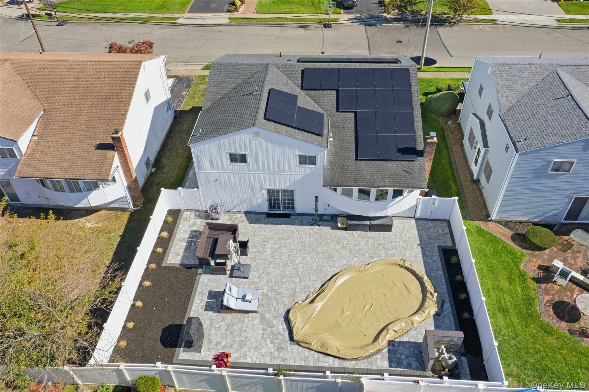 Single Family Jane  Nassau County, NY 11572, MLS-921675-35