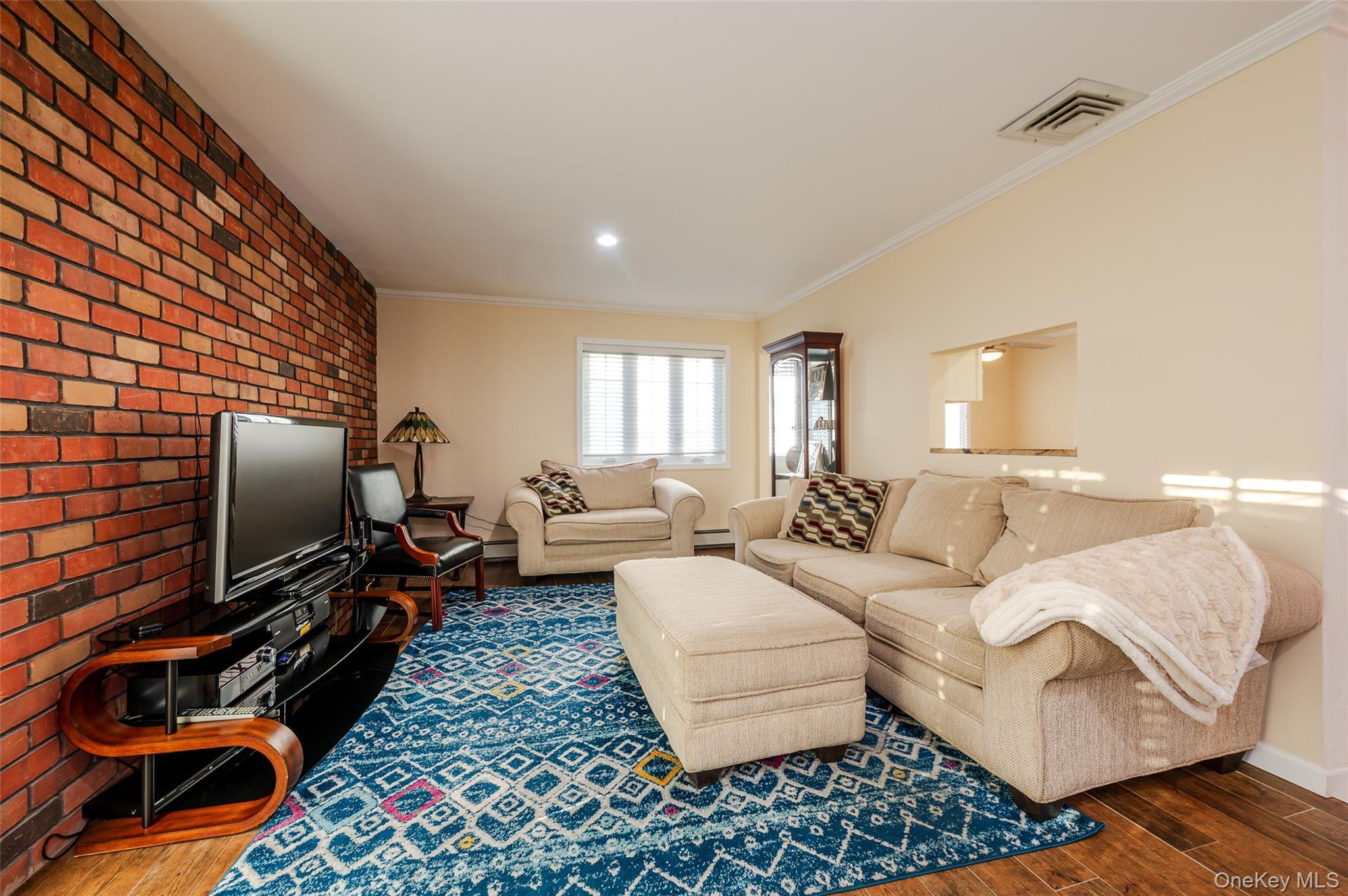 Single Family Jane  Nassau County, NY 11572, MLS-921675-5