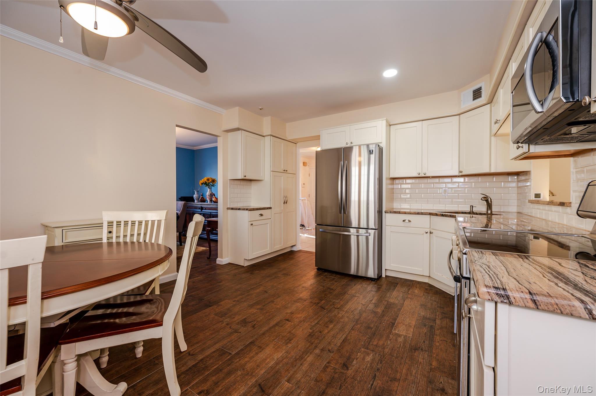 Single Family Jane  Nassau County, NY 11572, MLS-921675-7