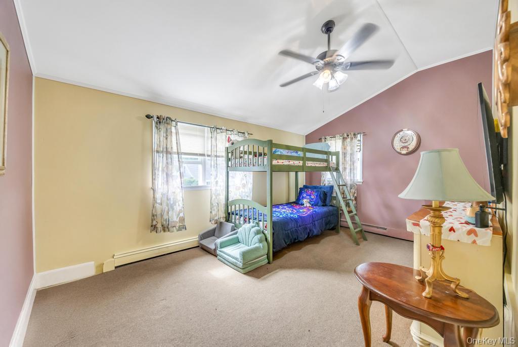 Single Family 12th Suffolk County, NY 11746, MLS-921720-24