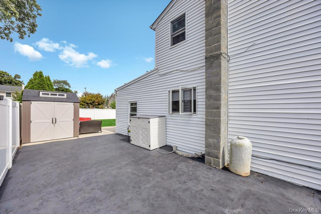 Single Family 12th Suffolk County, NY 11746, MLS-921720-4