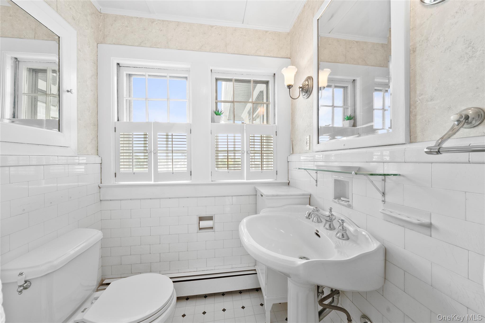 Single Family Ocean  Suffolk County, NY 11701, MLS-921755-33