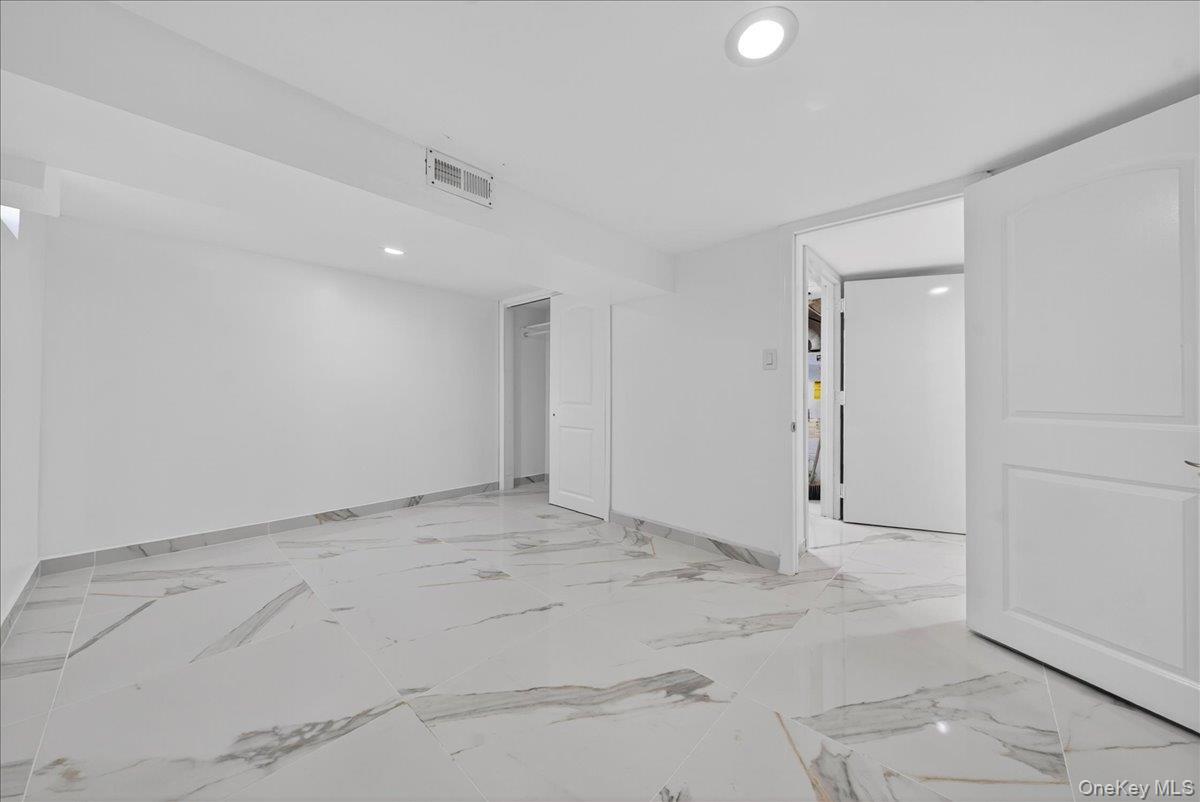 Single Family 166th  Queens, NY 11433, MLS-921764-16